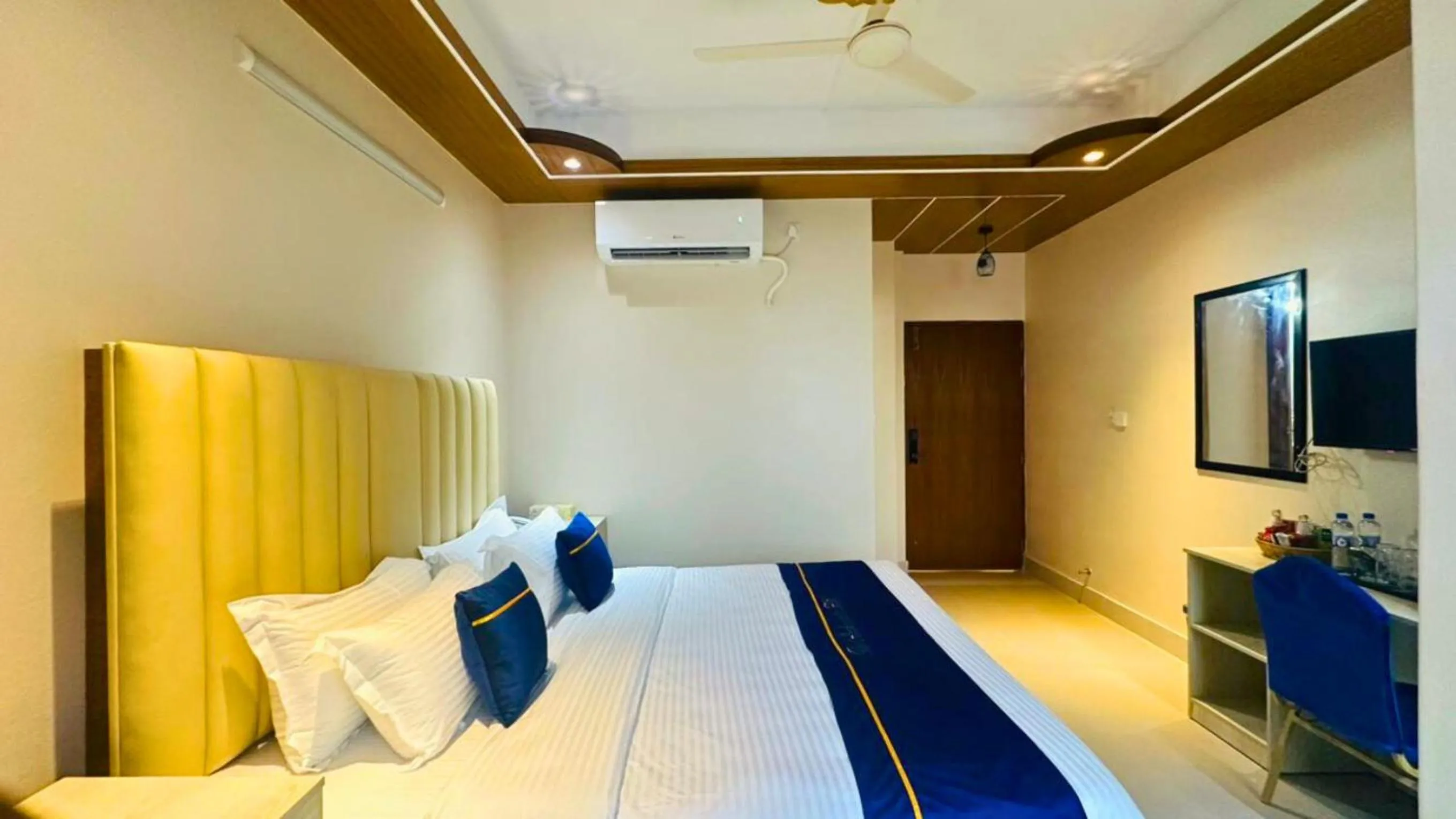 TV and multimedia, Bed in The Ambassador Hotel Dhanmondi