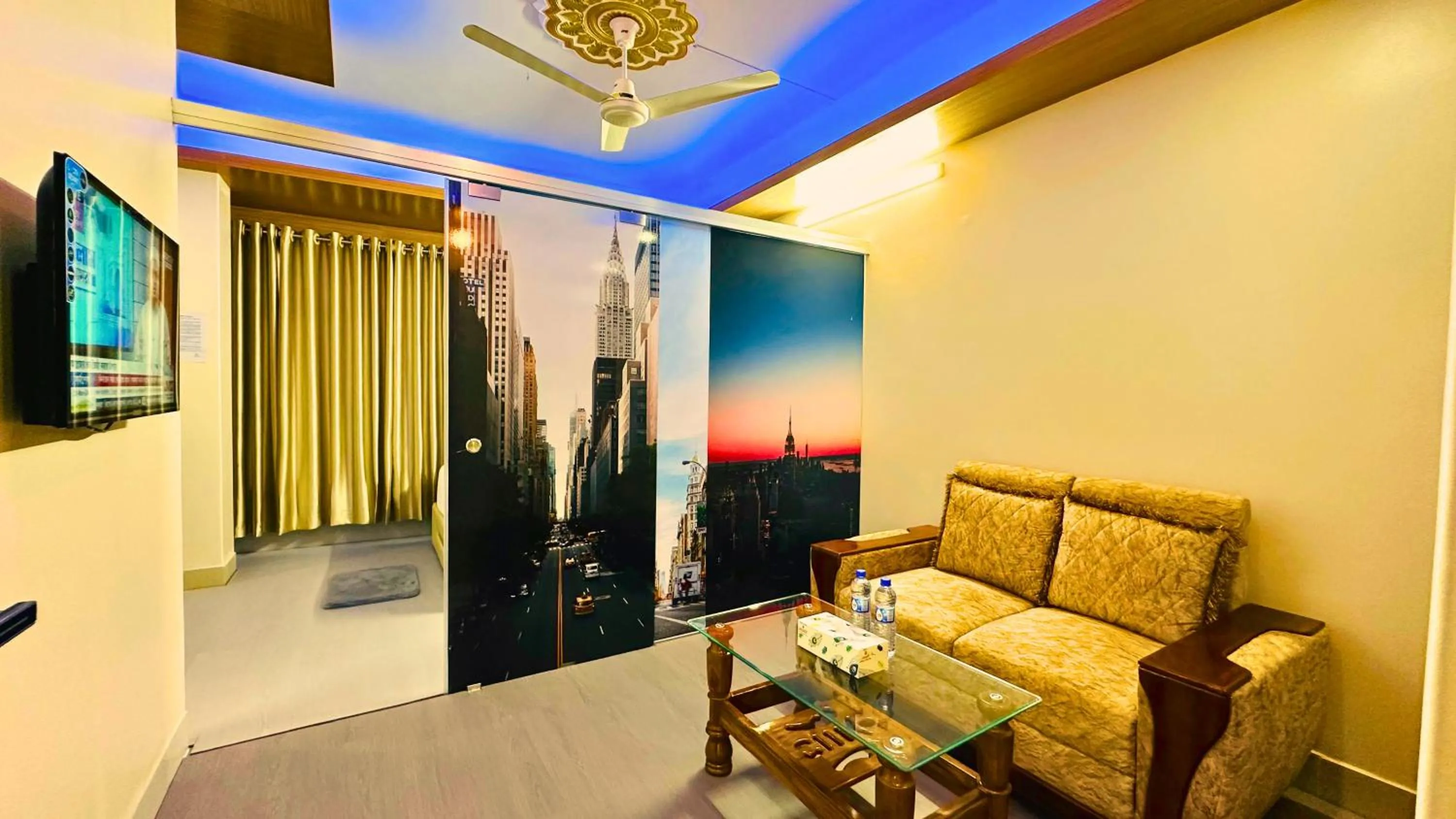 Communal lounge/ TV room in The Ambassador Hotel Dhanmondi
