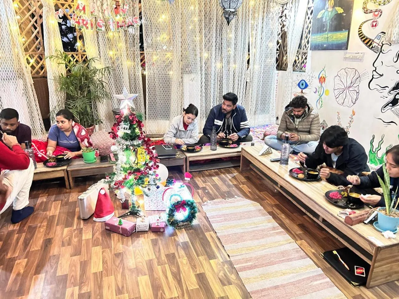 Restaurant/places to eat in The Pink Chapter Hostel, Jaipur