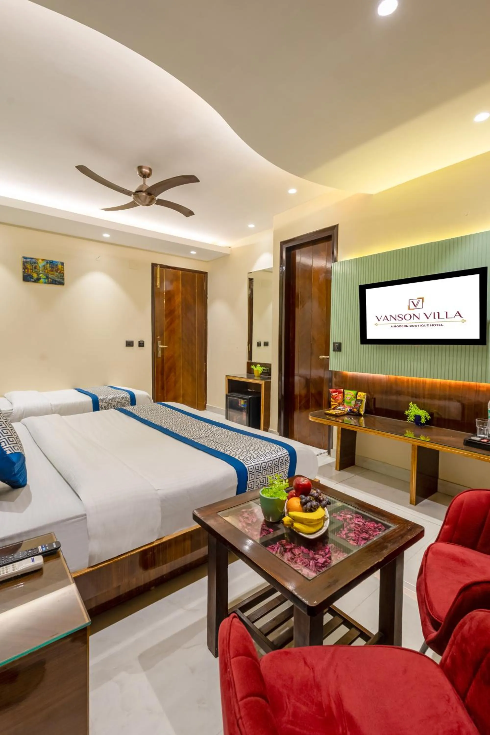 Bed in Hotel Vanson Villa, City Centre - With Free Airport & Train Station Pickup