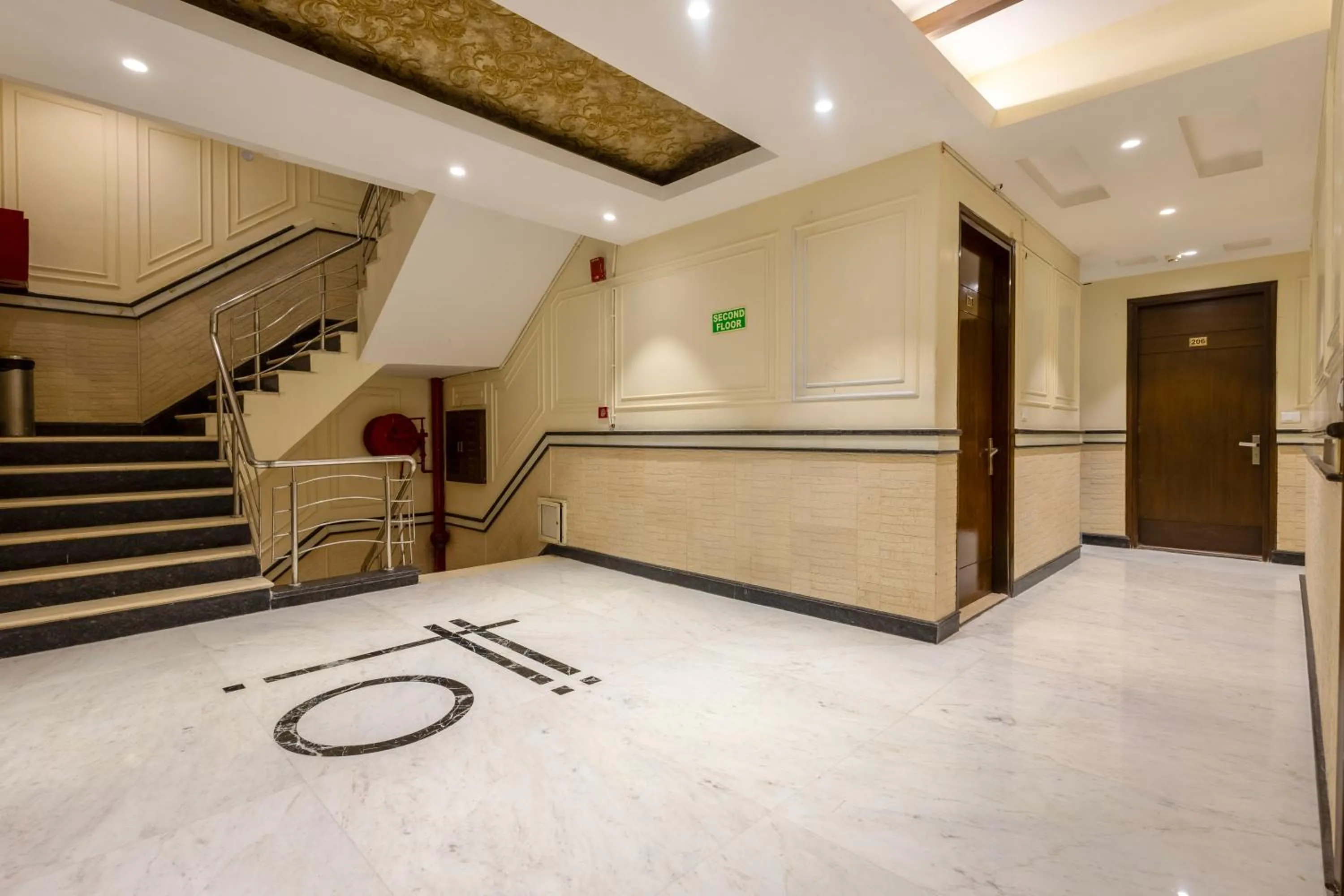 Floor plan in Hotel Vanson Villa, City Centre - With Free Airport & Train Station Pickup
