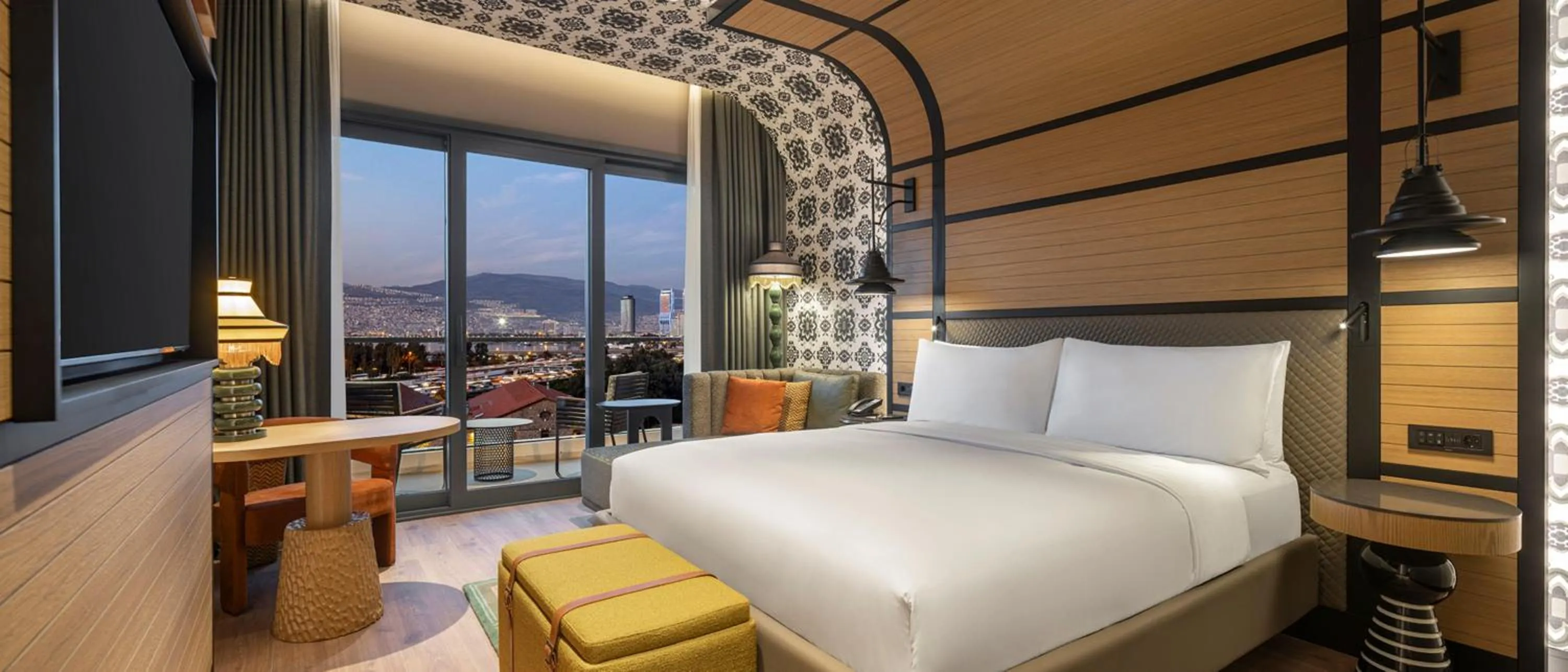 Bed in Canopy By Hilton Izmir Bomonti