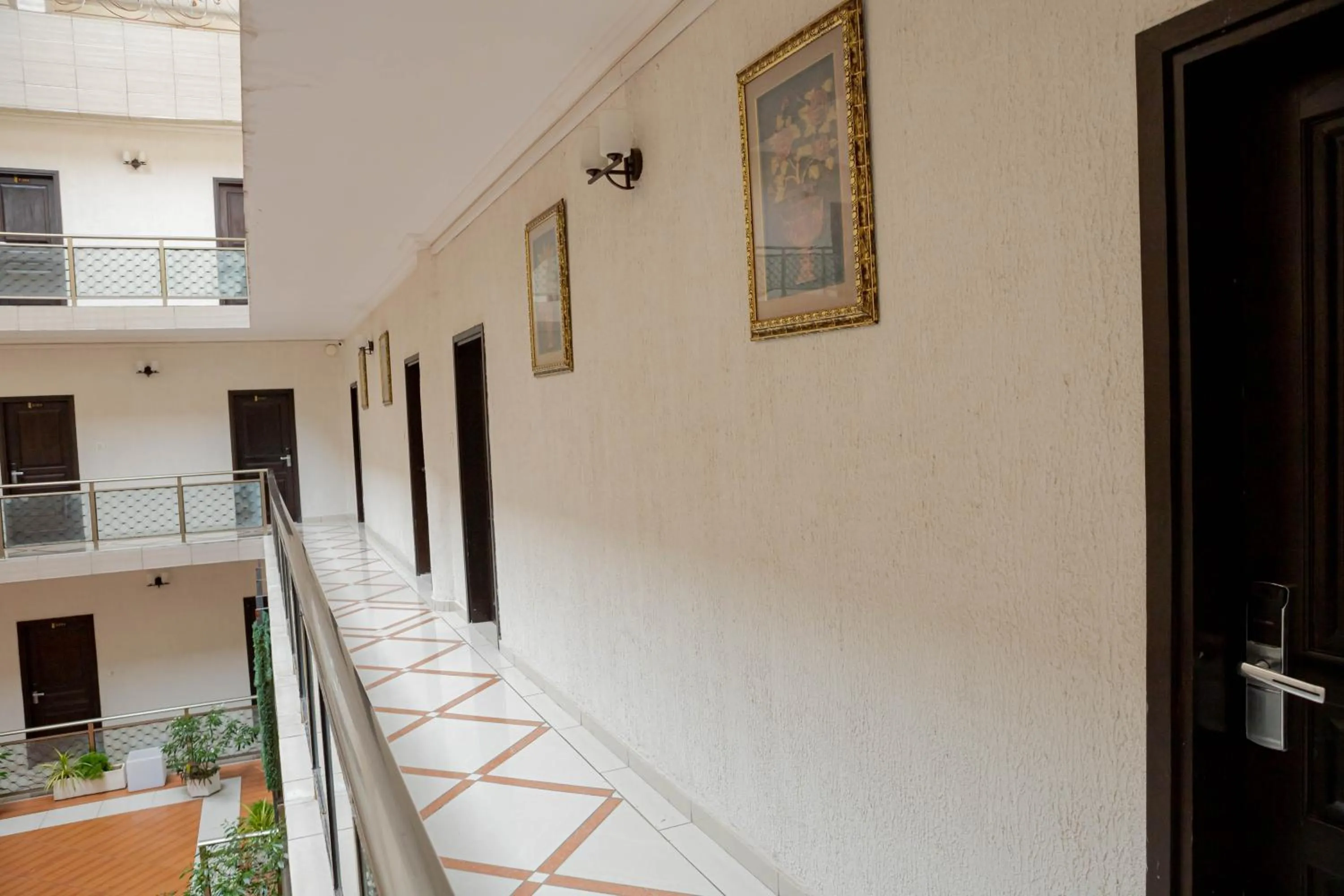 Hotel Hibiscus Louis