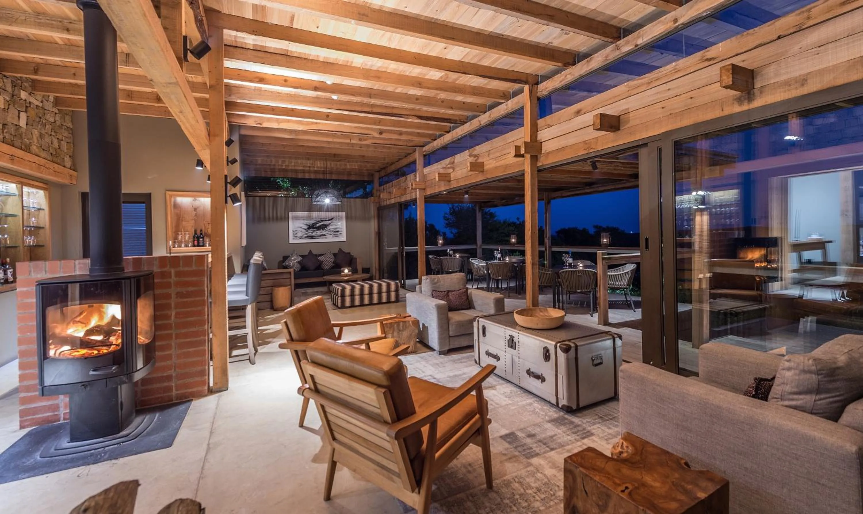 Property building in Kariega Game Reserve Ukhozi Lodge