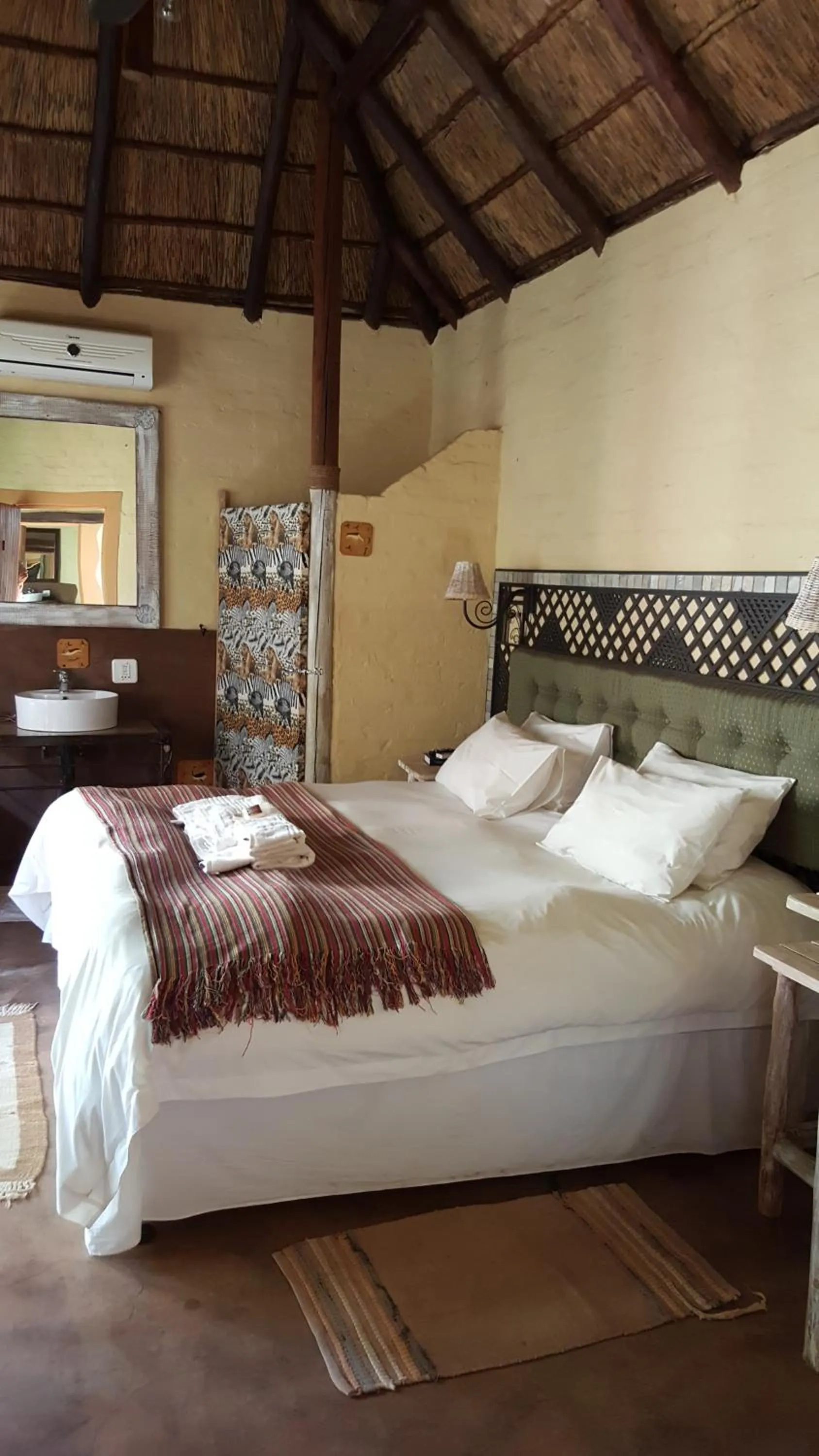 Bed in African Silhouette Guesthouse