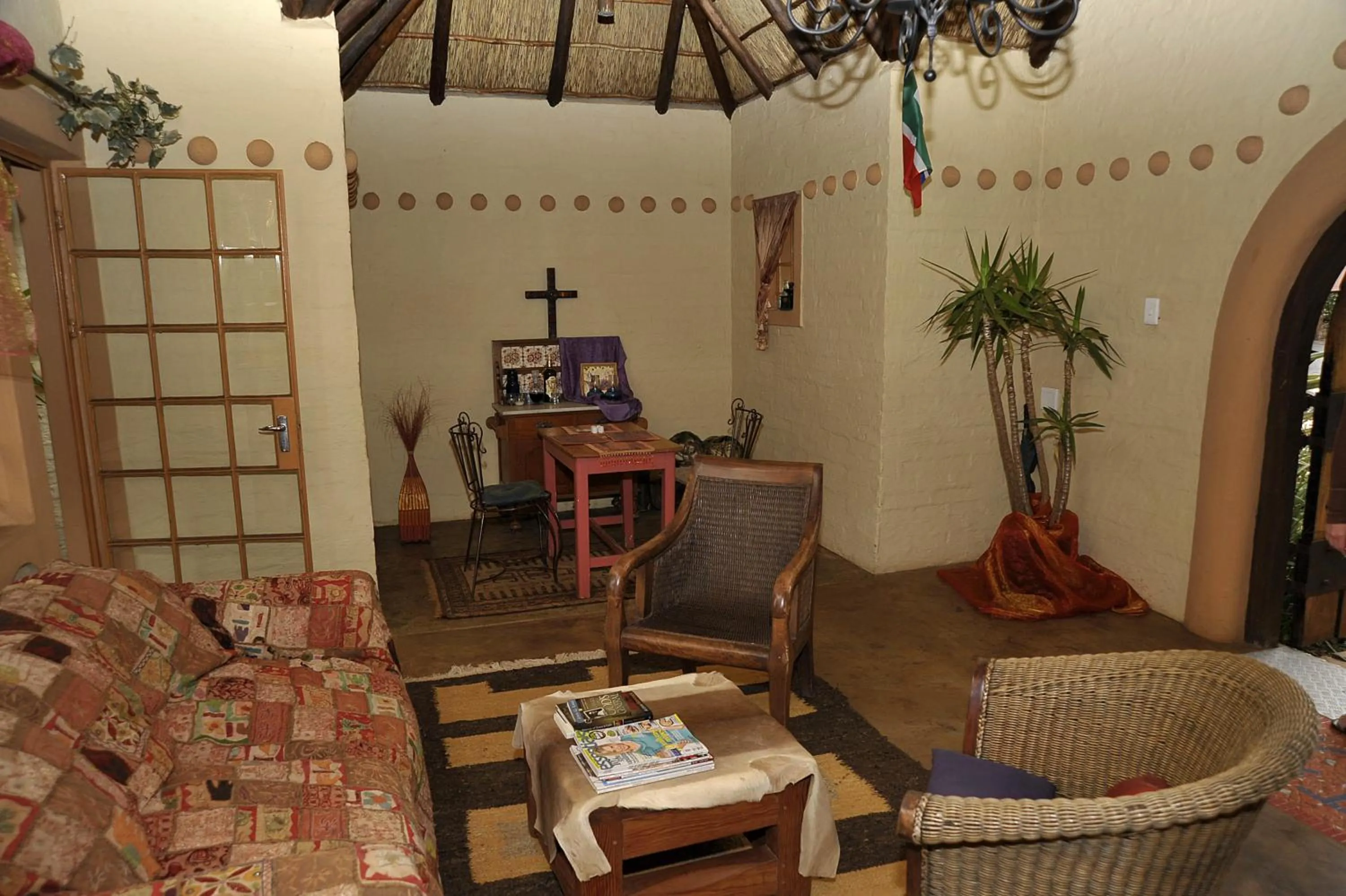 Facade/entrance in African Silhouette Guesthouse