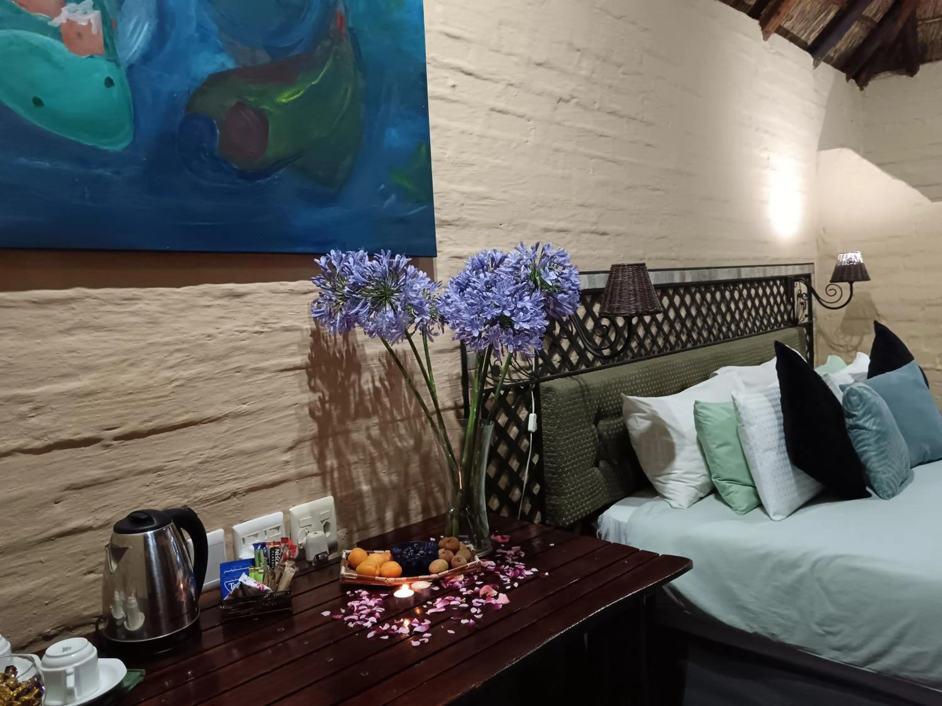 Bed in African Silhouette Guesthouse