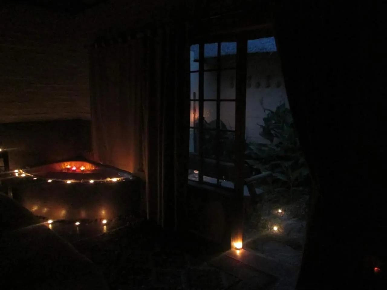 Night in African Silhouette Guesthouse