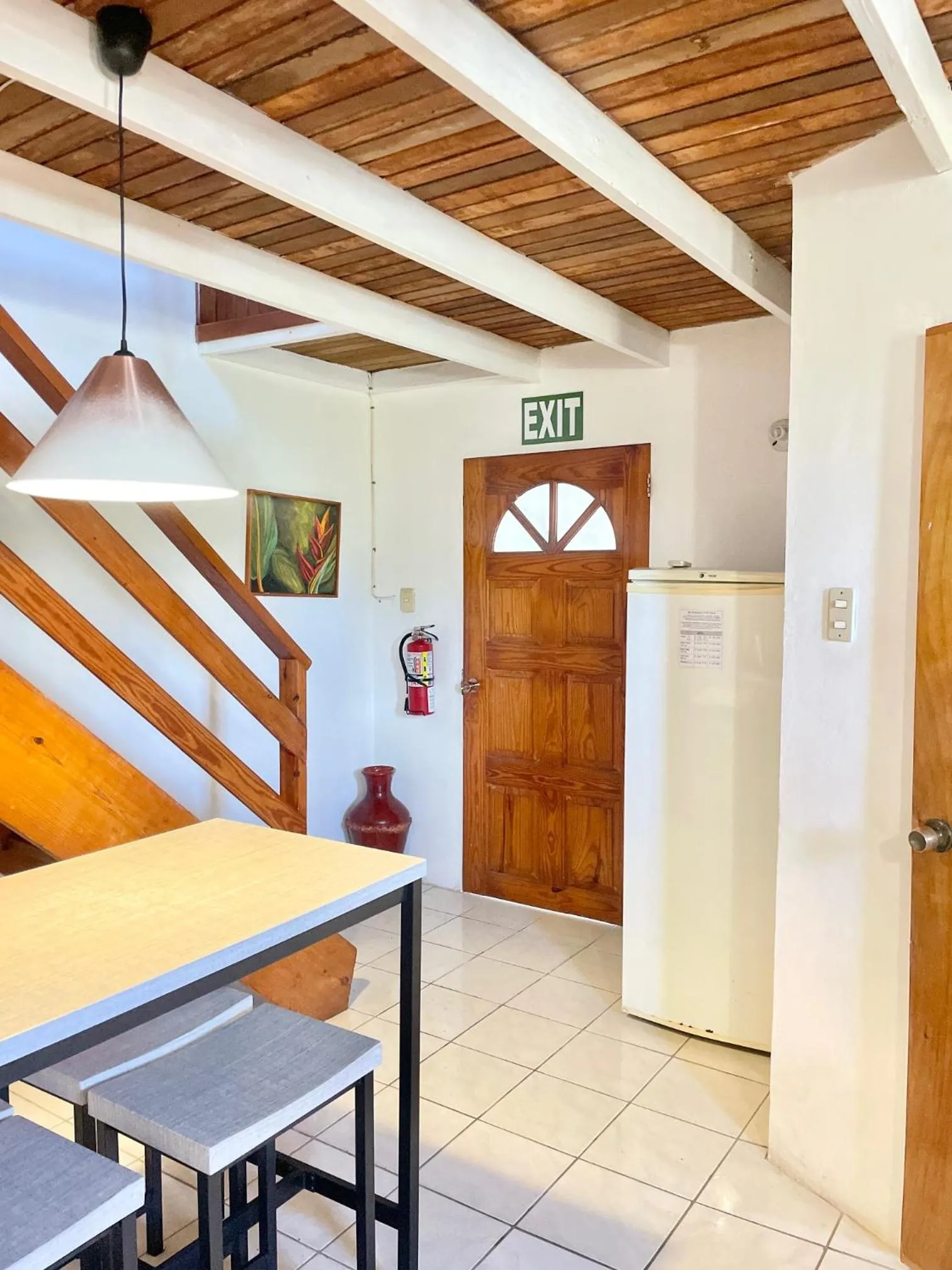 Dining area in Bananaquit Tobago -Stay Near the Beach