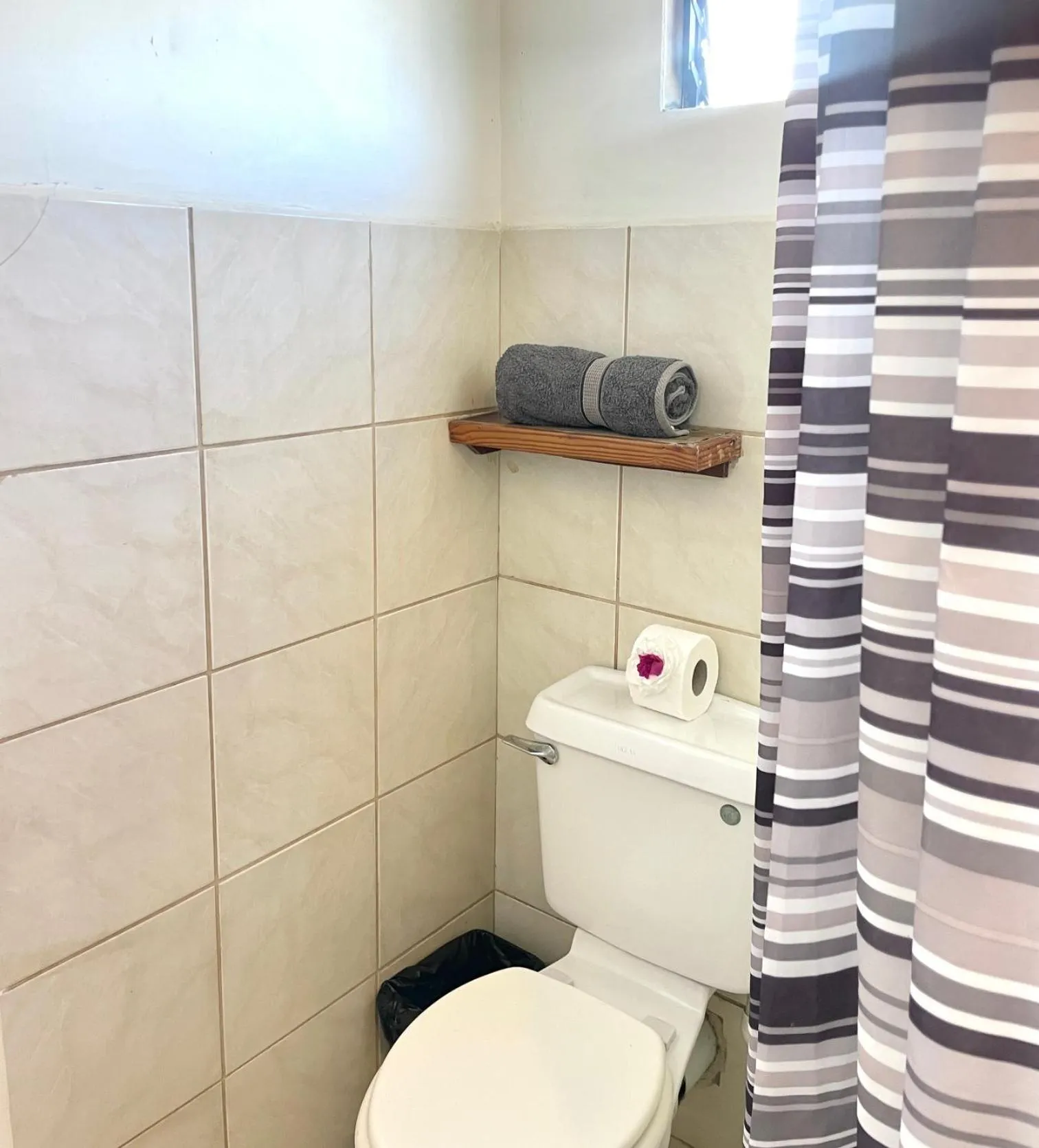 Toilet in Bananaquit Tobago -Stay Near the Beach