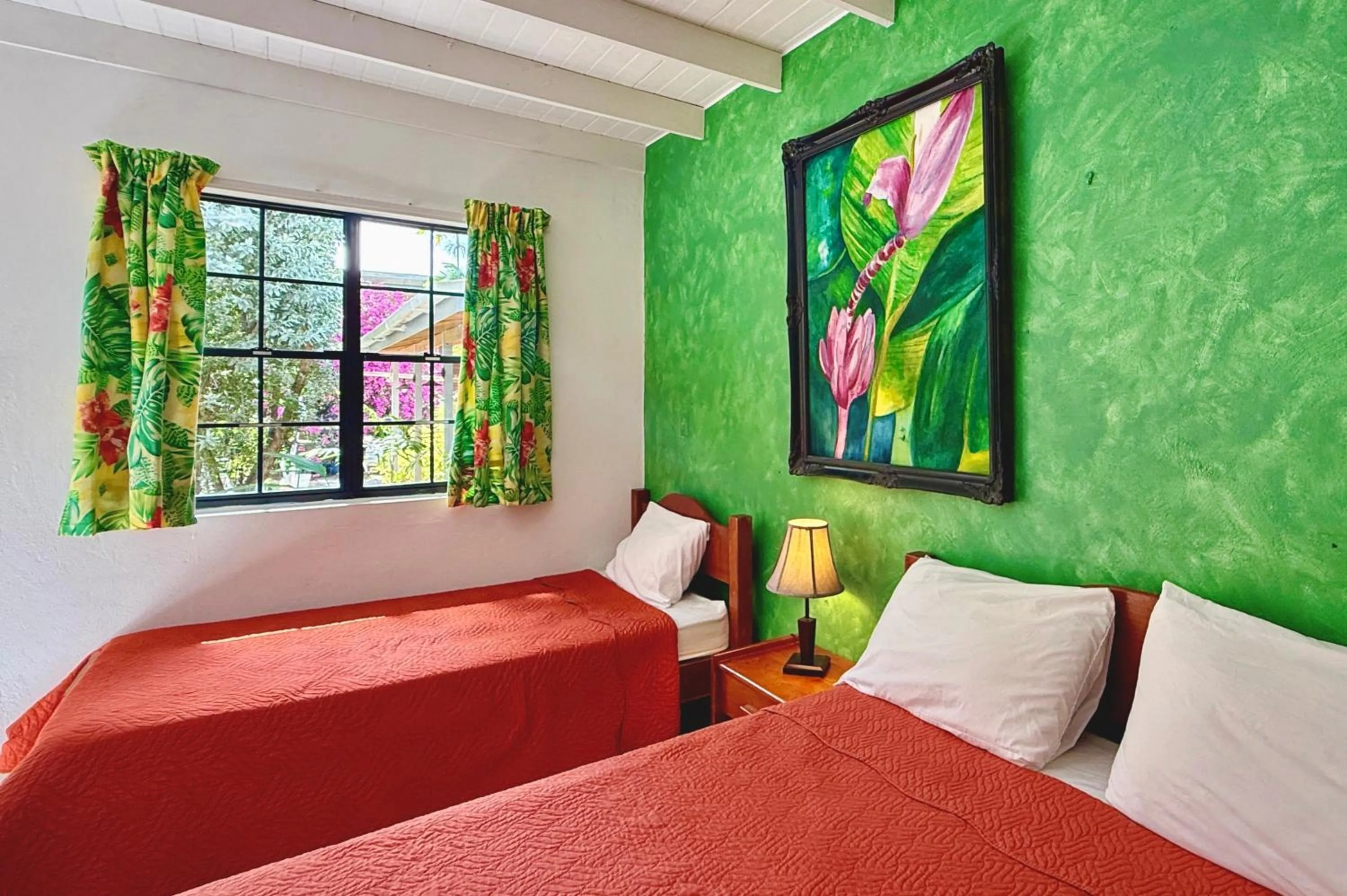 Bed in Bananaquit Tobago -Stay Near the Beach