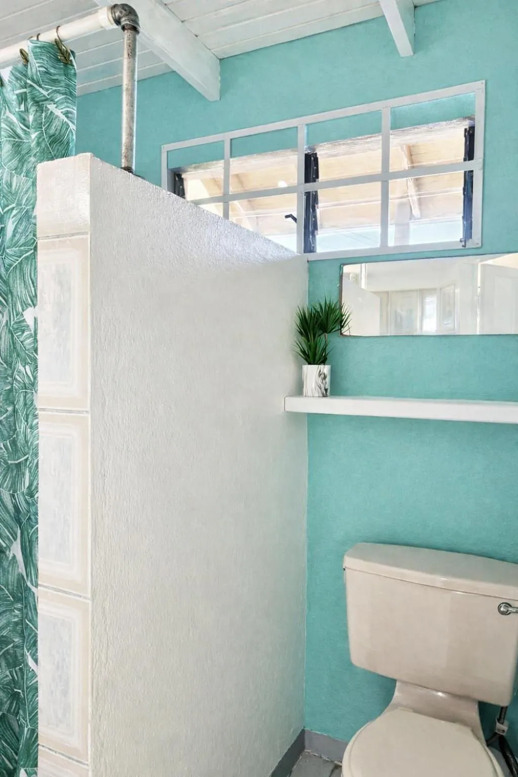 Bathroom in Bananaquit Tobago -Stay Near the Beach