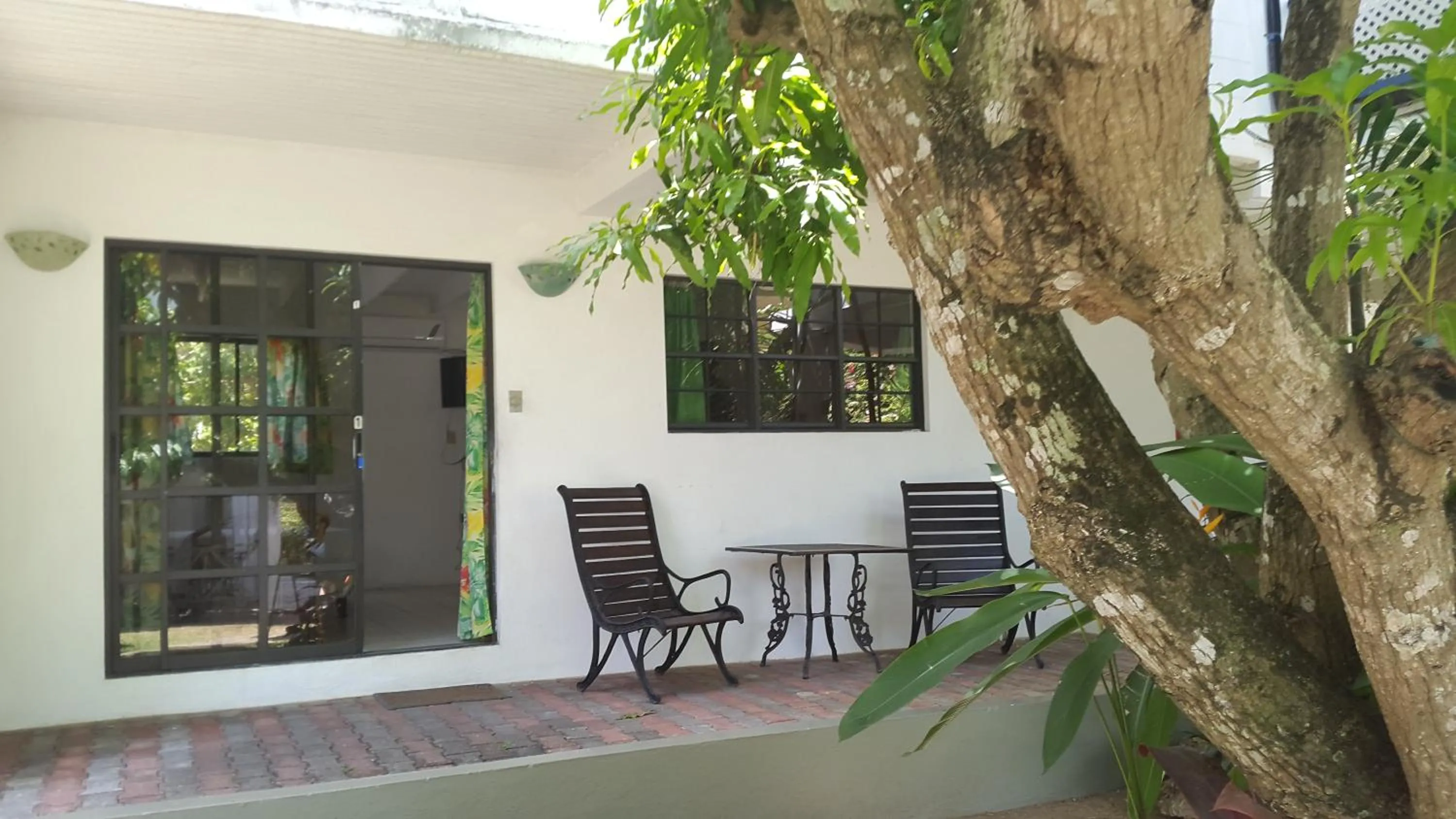 Patio in Bananaquit Tobago -Stay Near the Beach