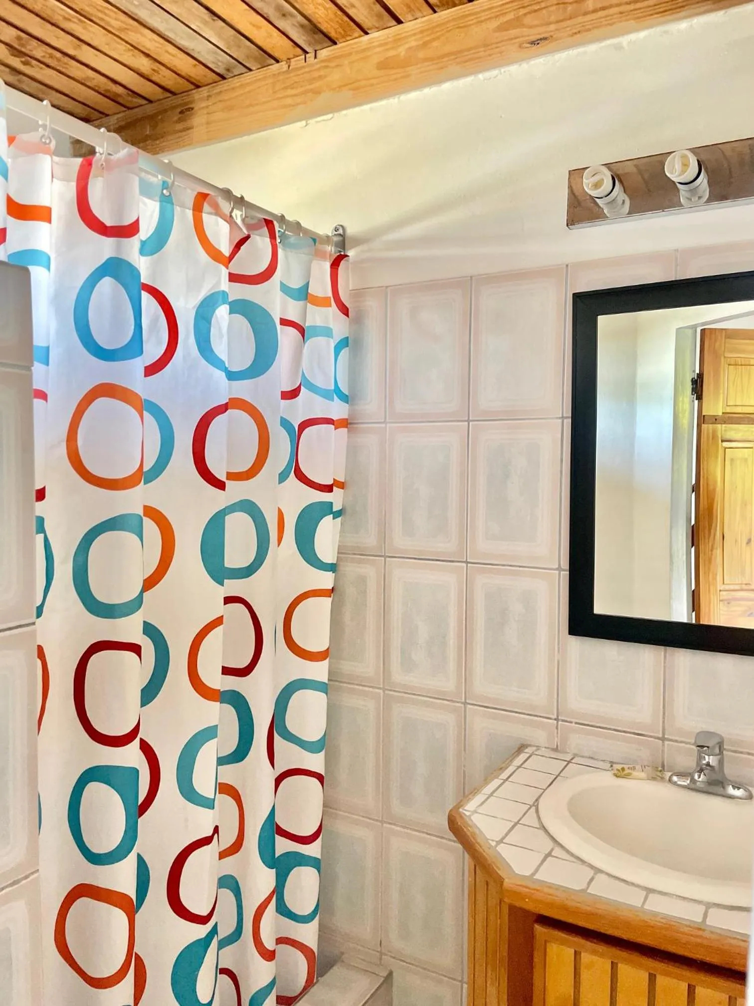 Shower in Bananaquit Tobago -Stay Near the Beach