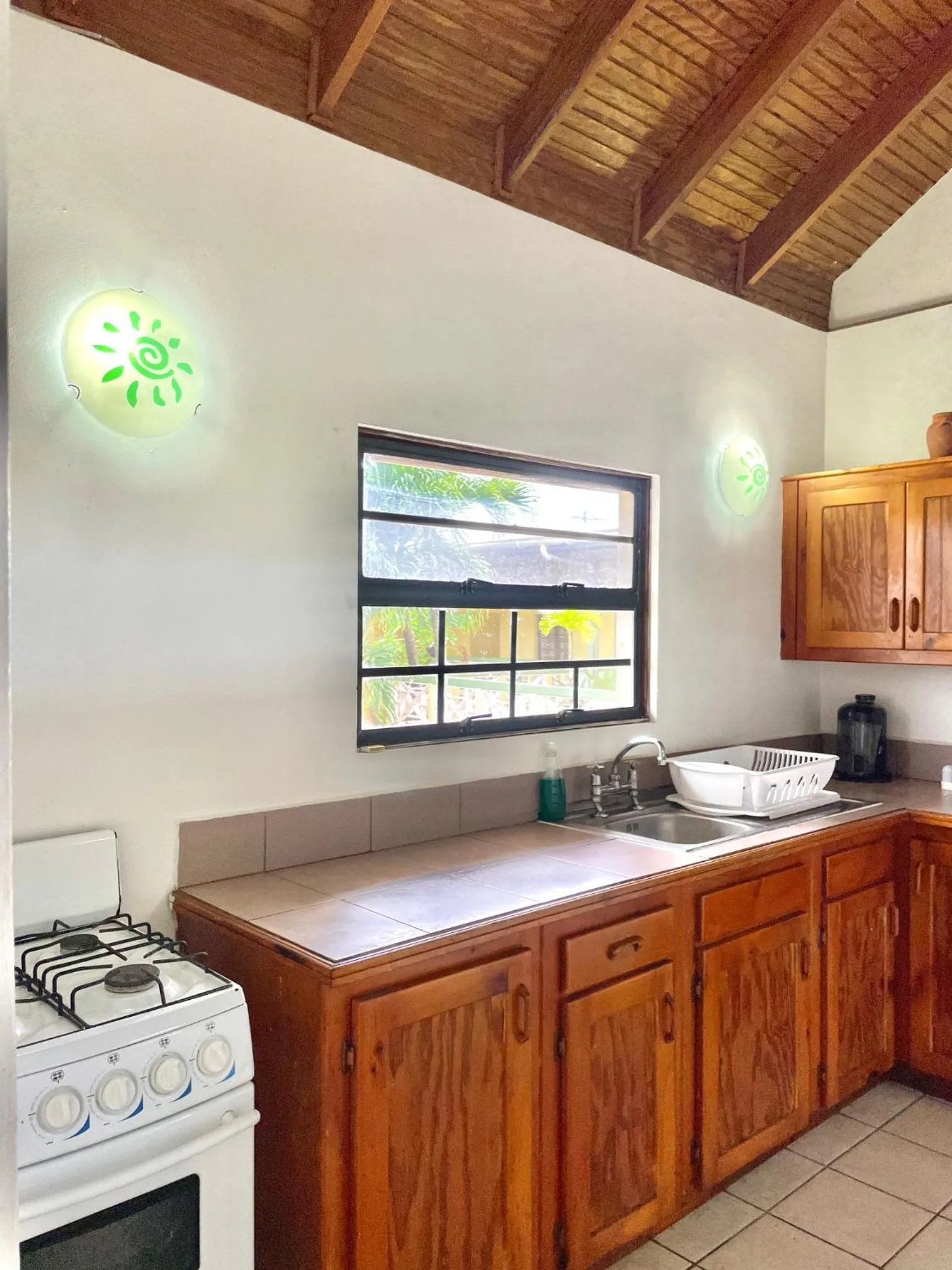 Kitchen or kitchenette in Bananaquit Tobago -Stay Near the Beach