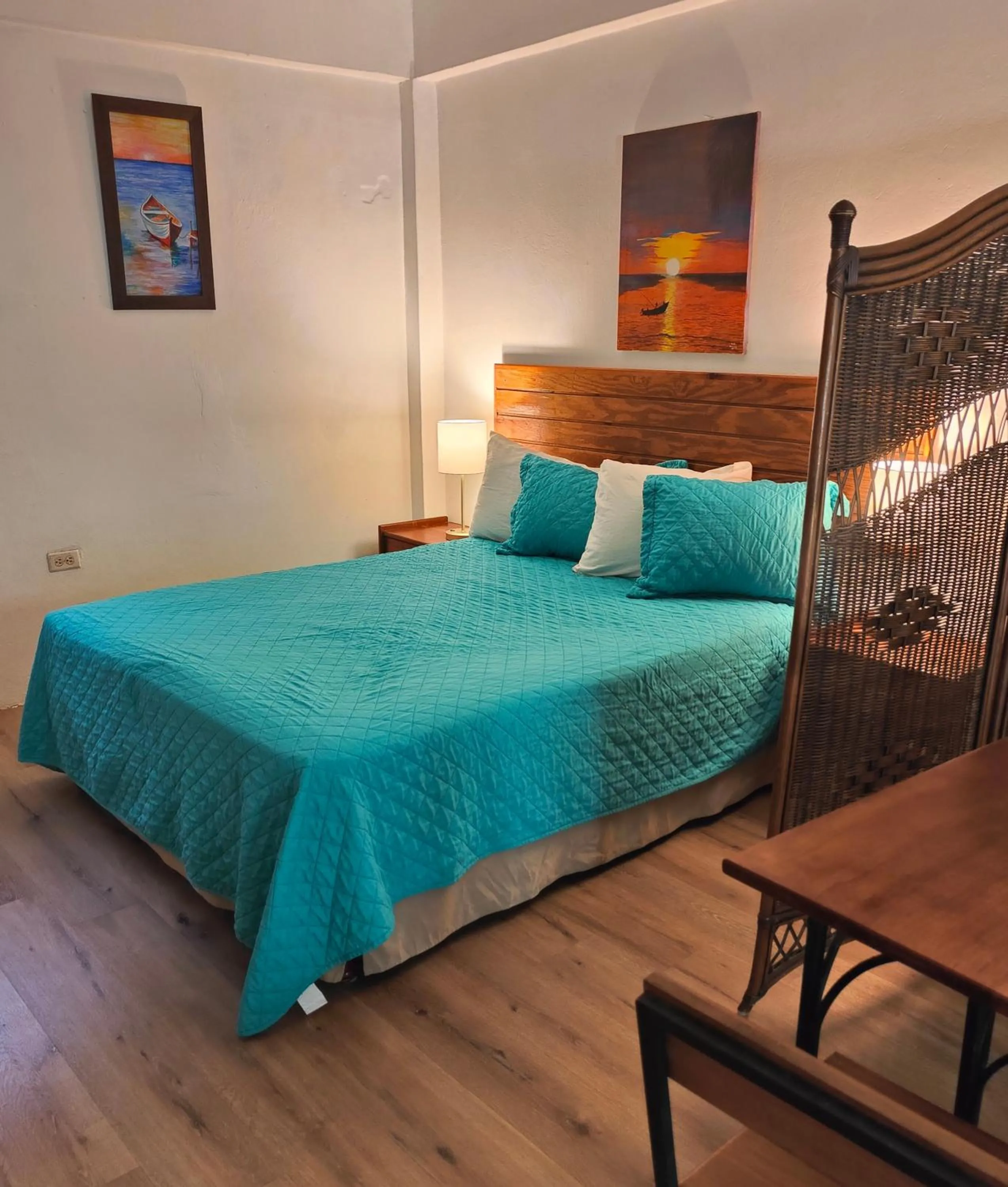 Bed in Bananaquit Tobago -Stay Near the Beach