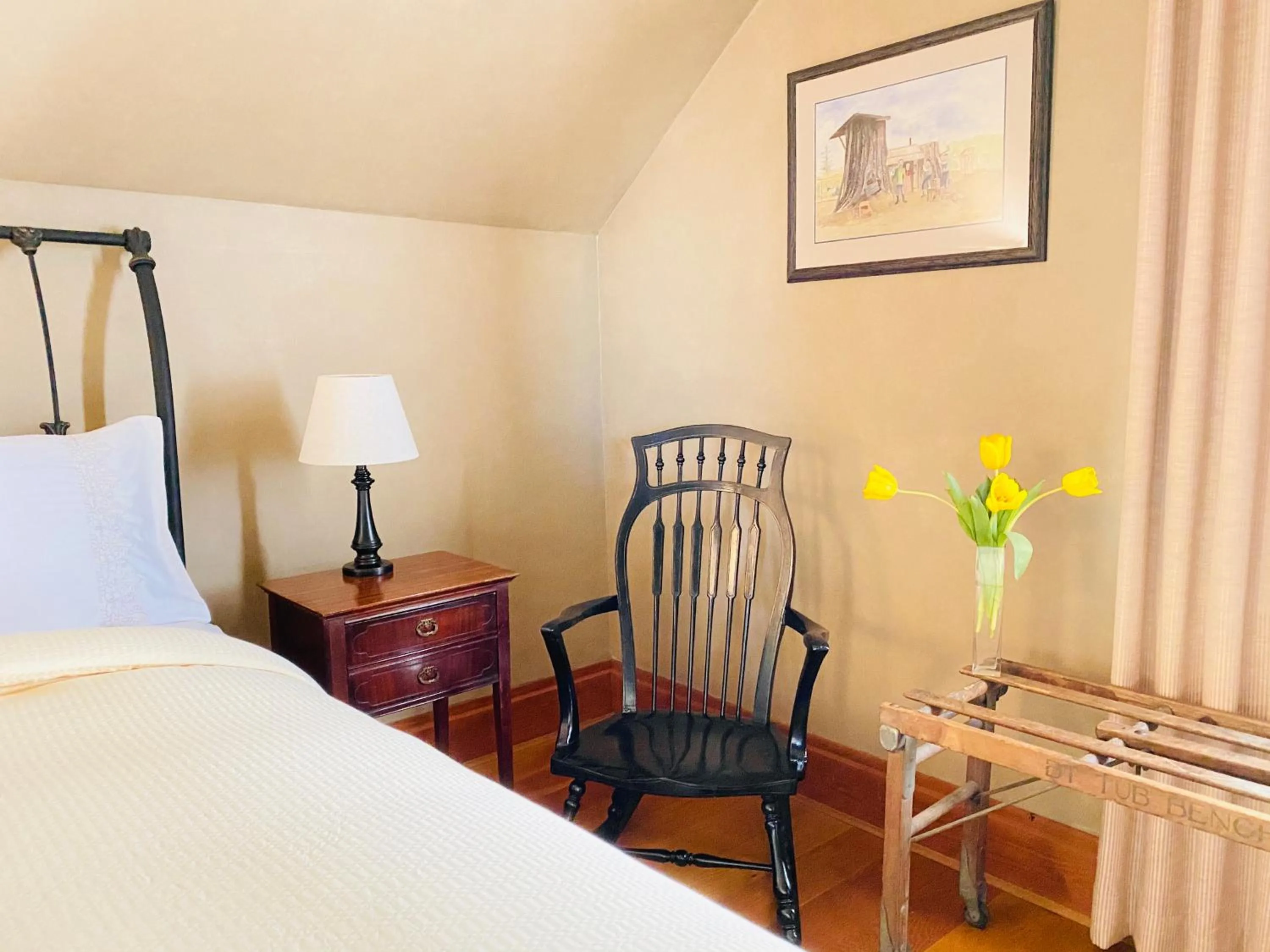 Bedroom, Bed in Princess and the Pea Hotel