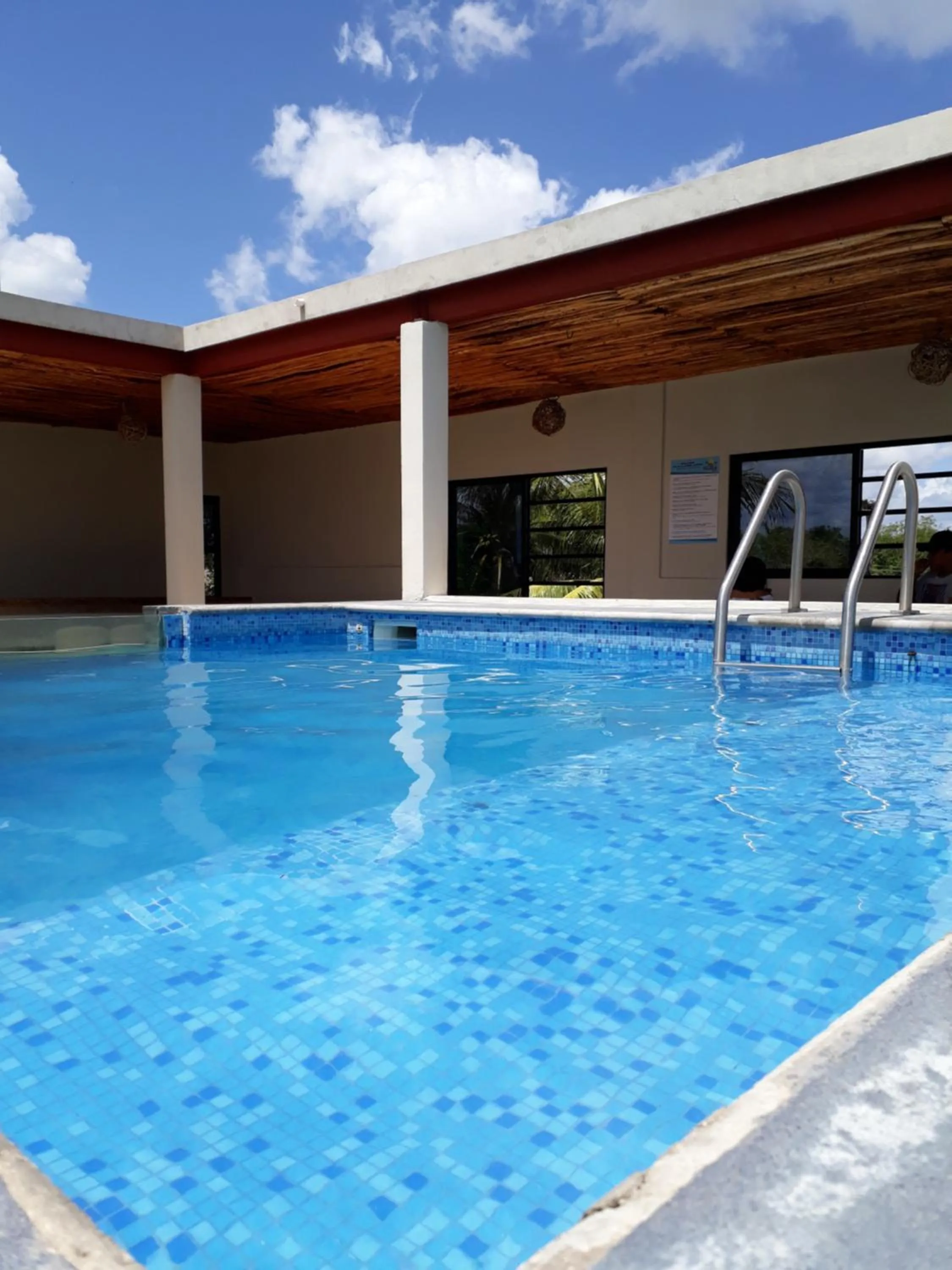 Swimming pool in Hotel Tuparenda