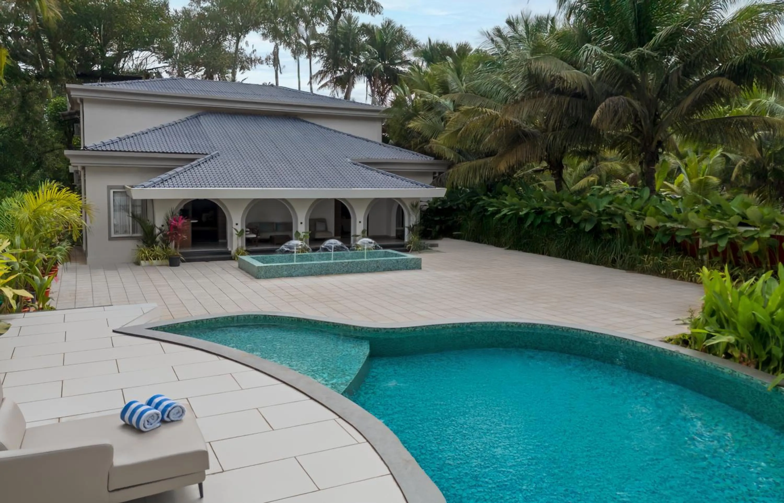 Facade/entrance in Lamrin Morjim Goa