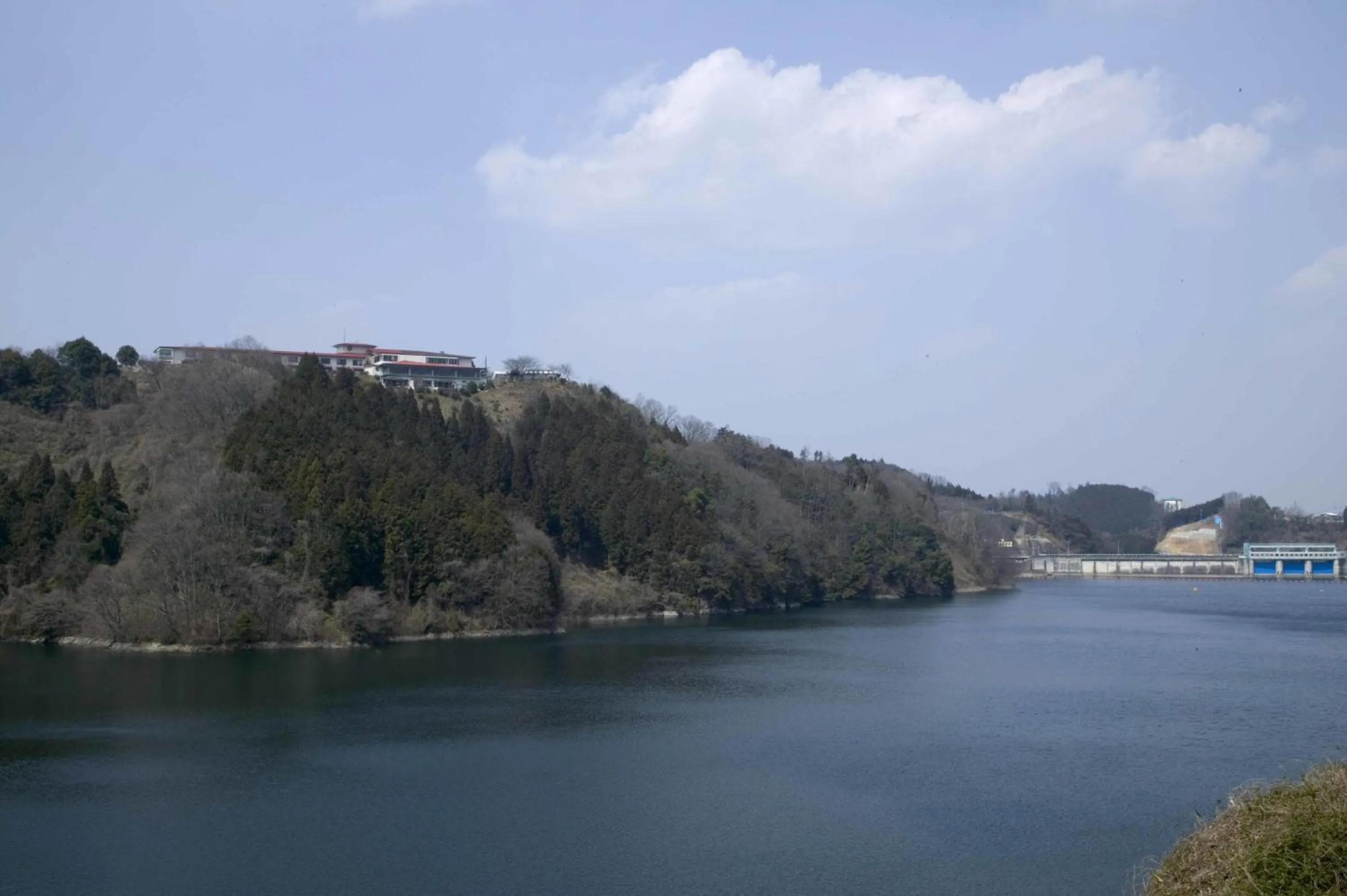 Property building in Shorenji Lake Hotel