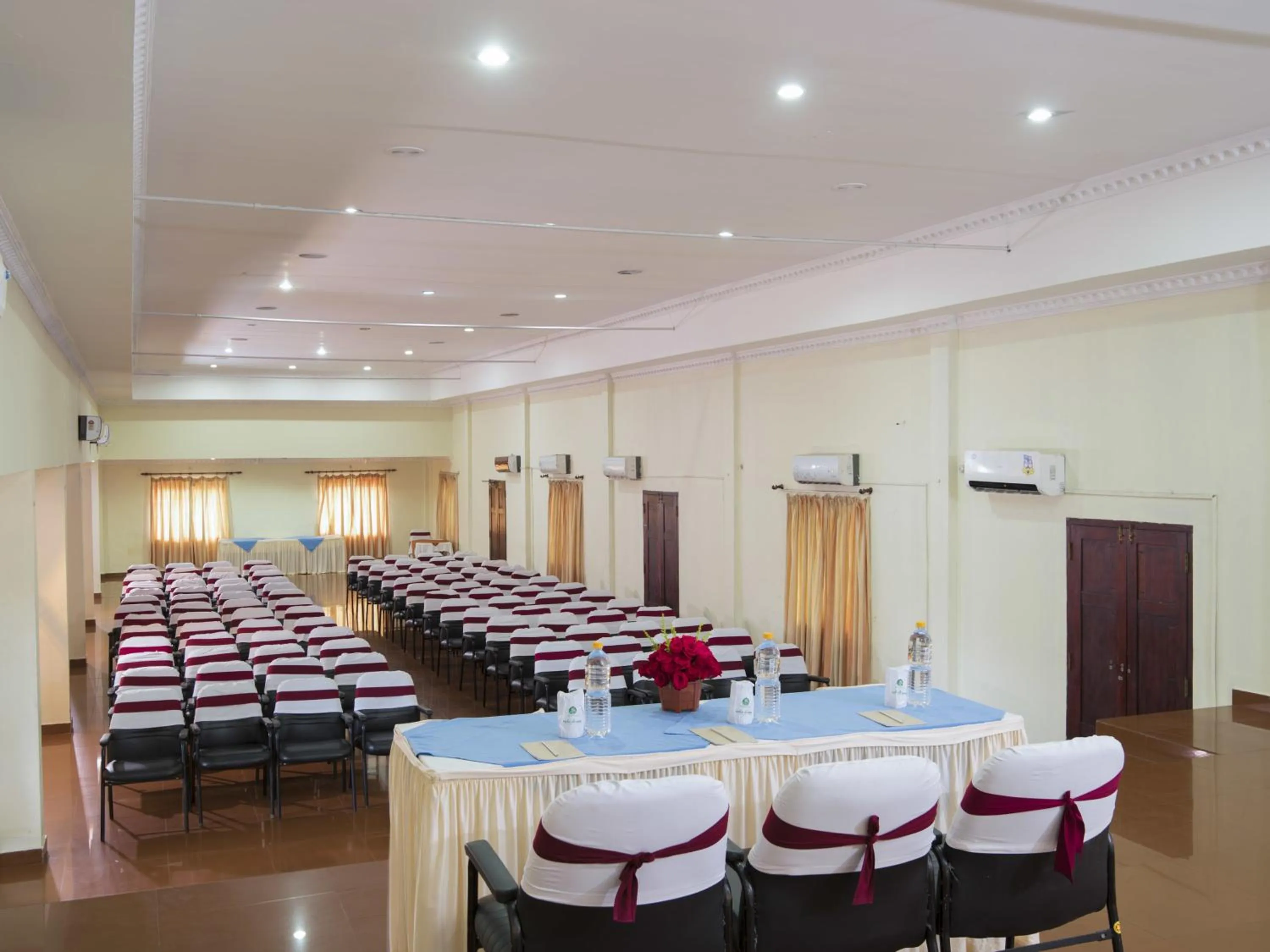 Spring in Isola Di Cocco Ayurvedic Beach Resort