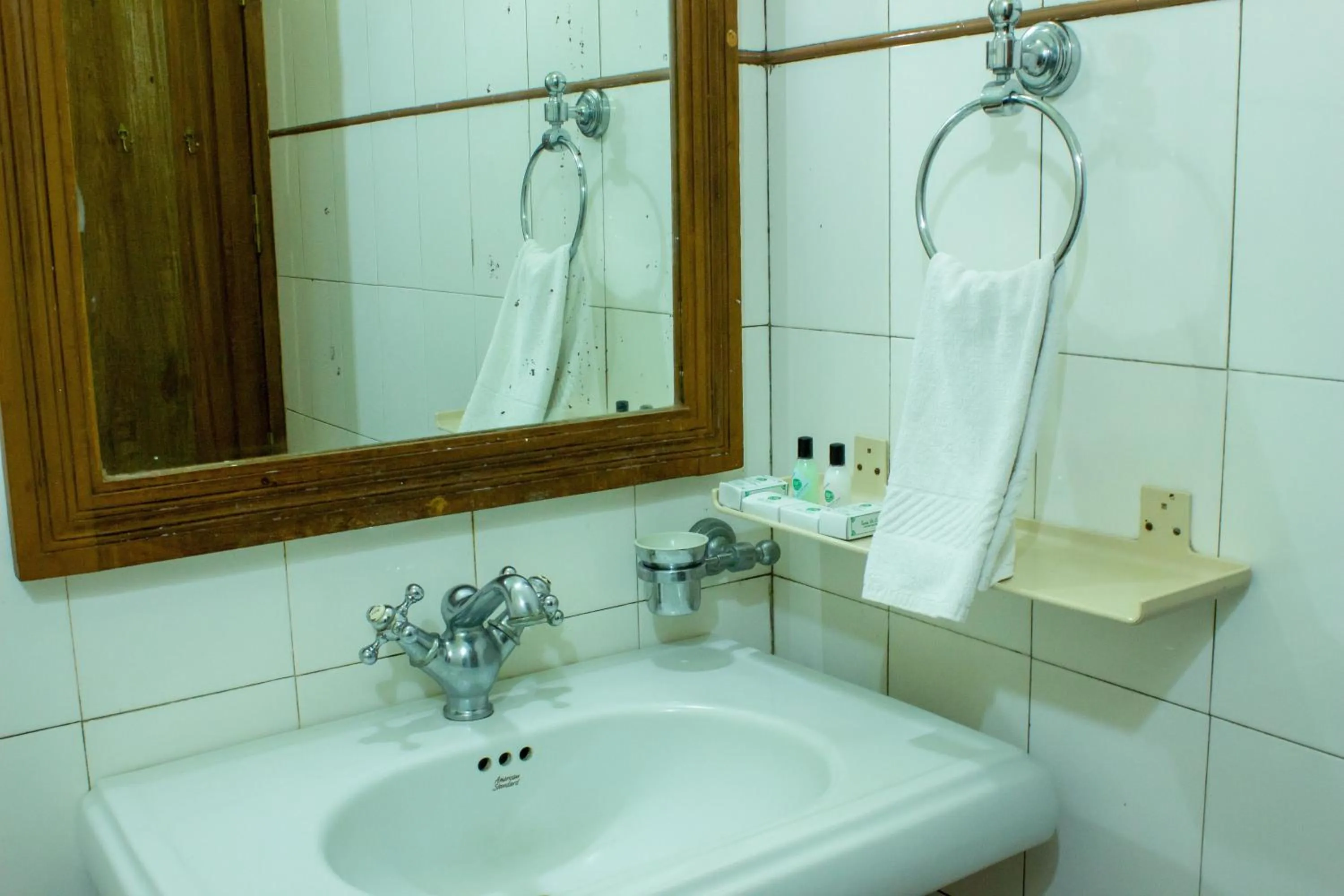 Bathroom in Isola Di Cocco Ayurvedic Beach Resort