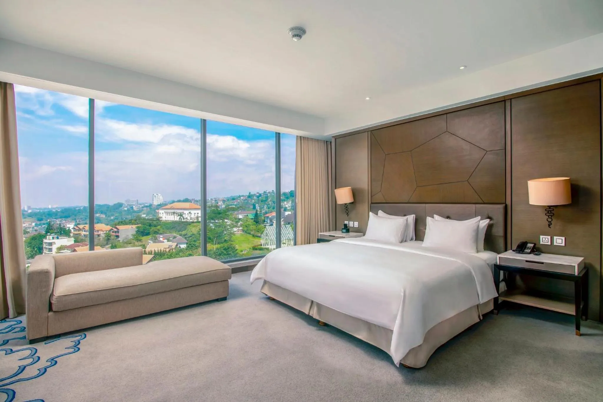 Photo of the whole room, Bed in InterContinental Bandung Dago Pakar by IHG