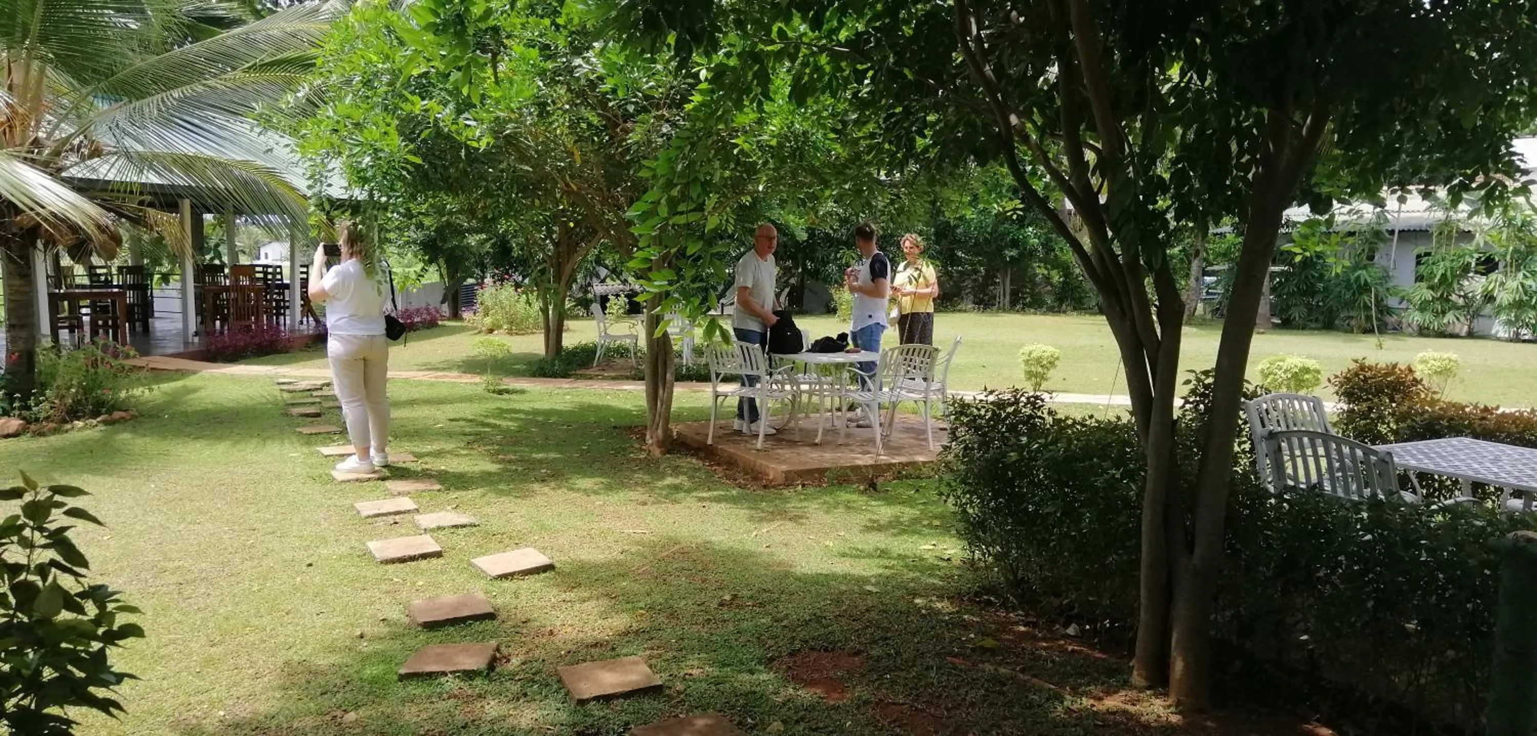 Restaurant/places to eat in Rajarata Family Resort