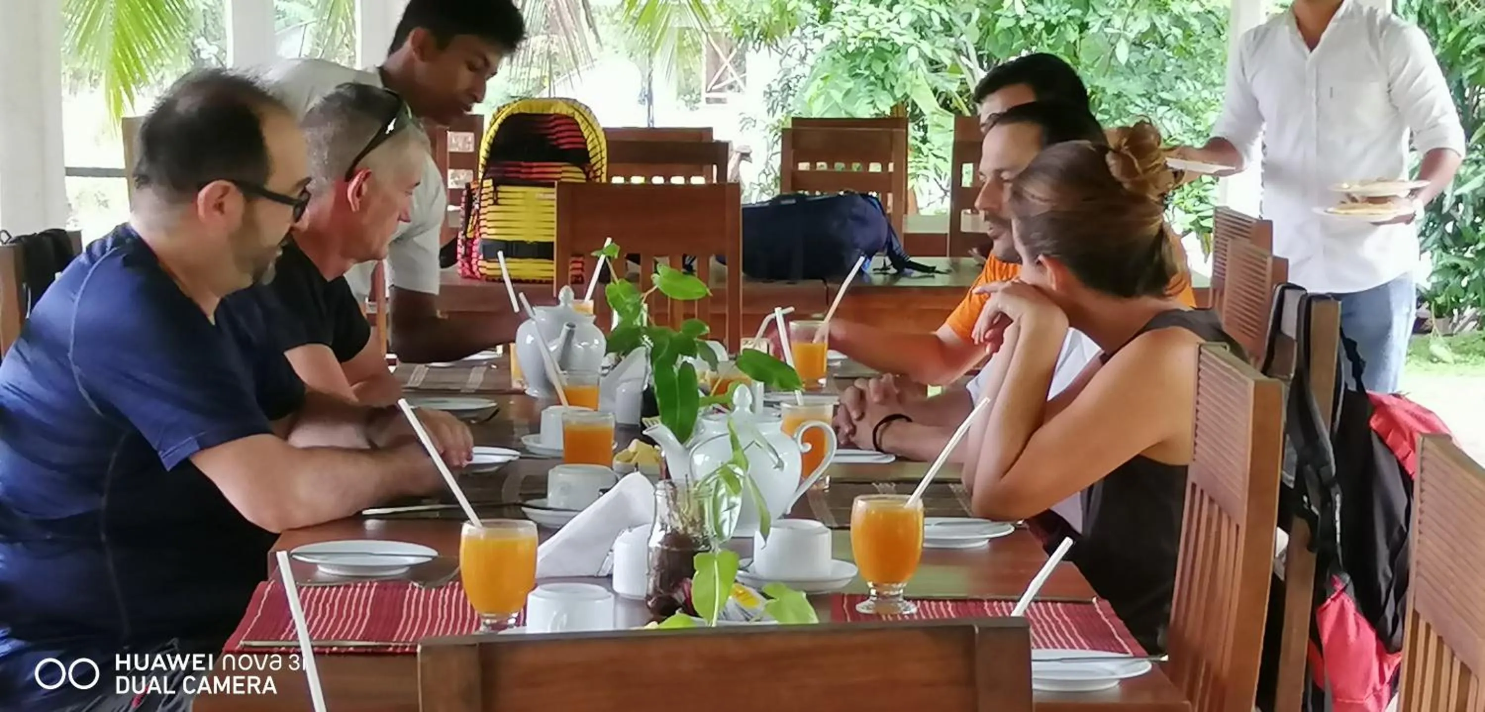 Restaurant/places to eat in Rajarata Family Resort