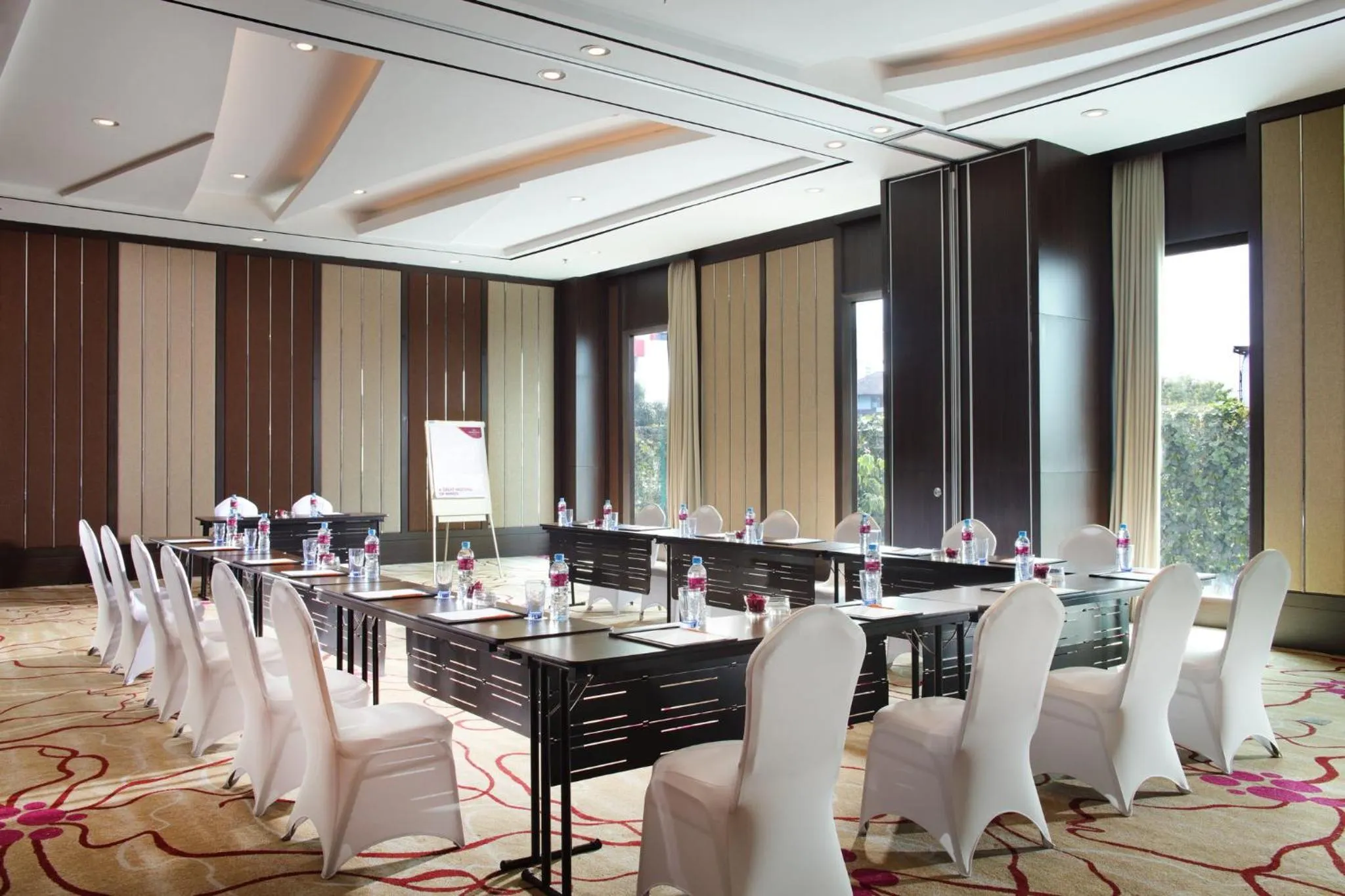 Meeting/conference room in Crowne Plaza Bandung by IHG