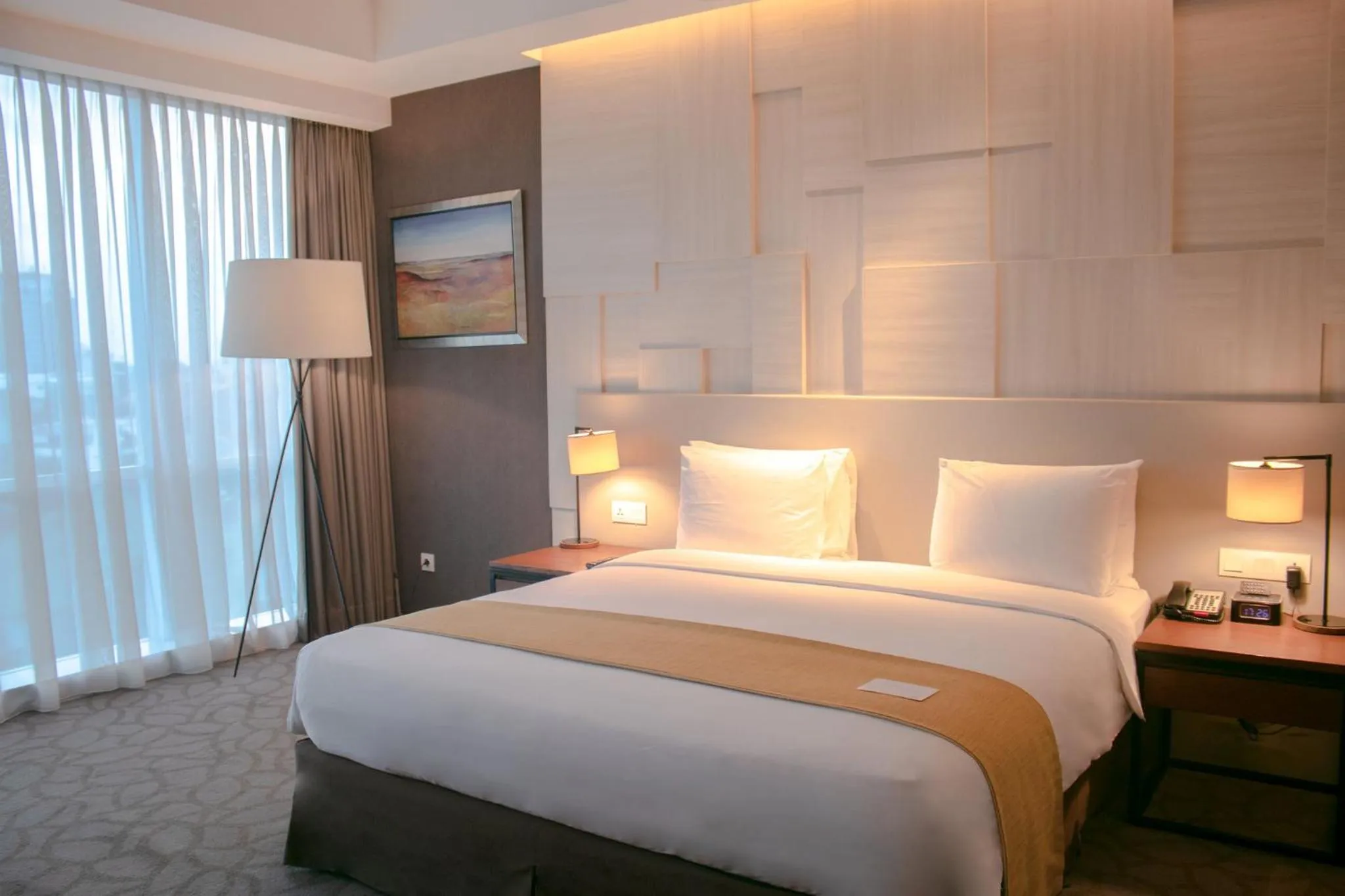 Photo of the whole room, Bed in Crowne Plaza Bandung by IHG