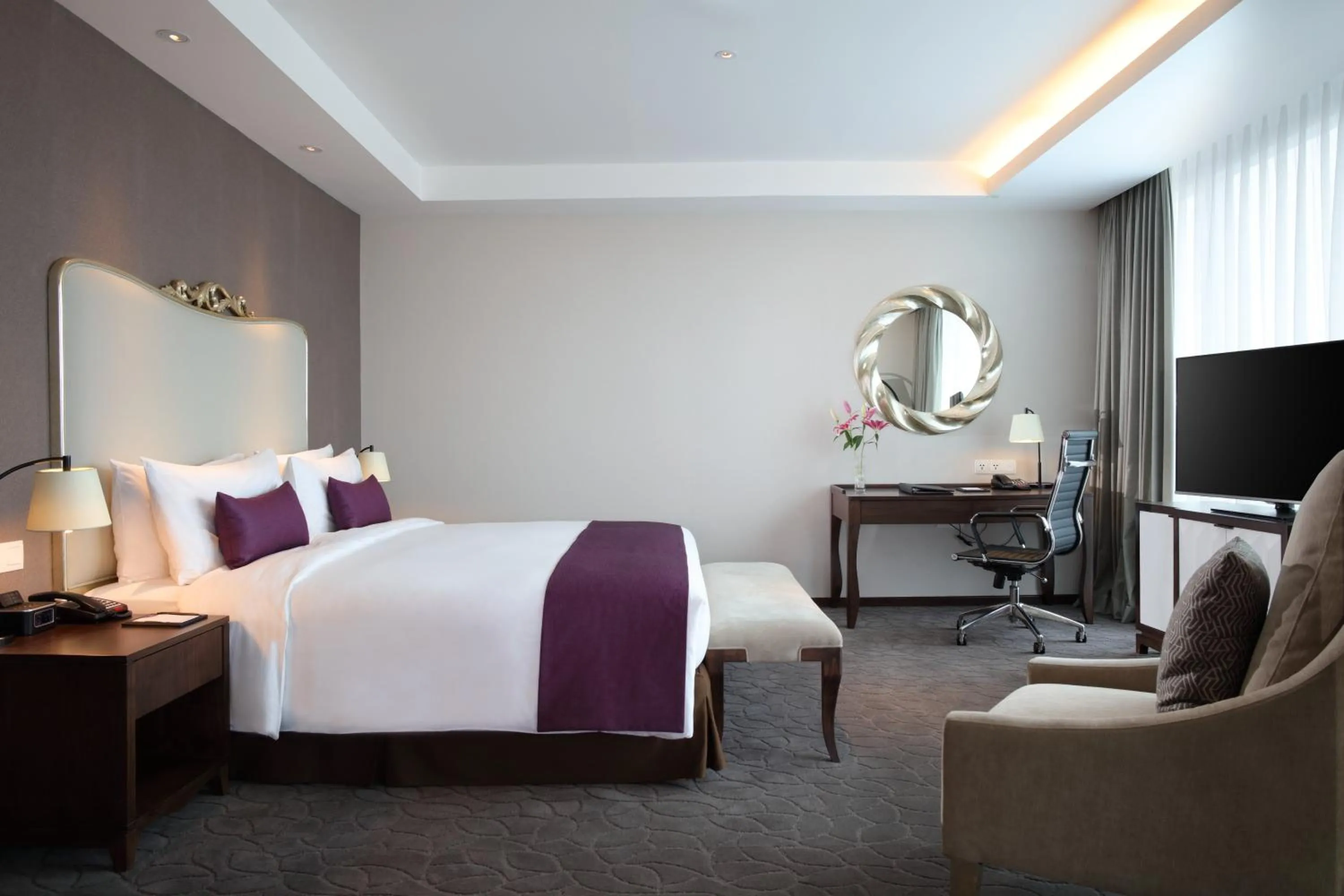 Bed in Crowne Plaza Bandung by IHG