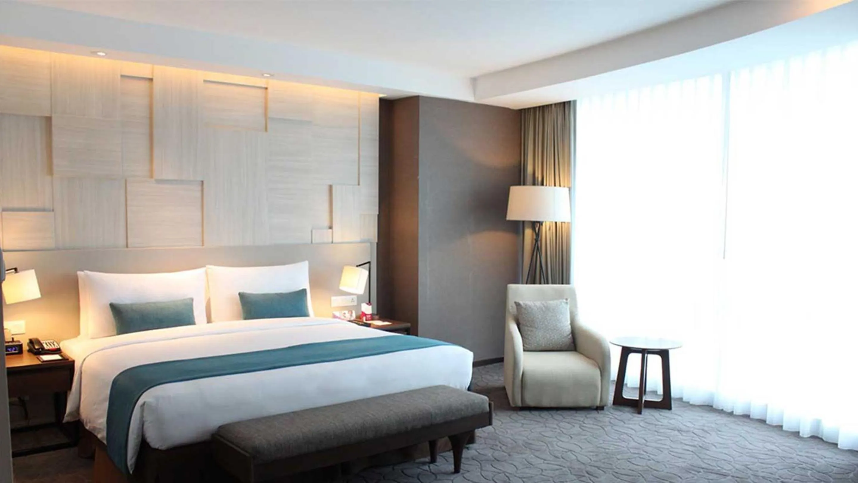 Bedroom, Bed in Crowne Plaza Bandung by IHG
