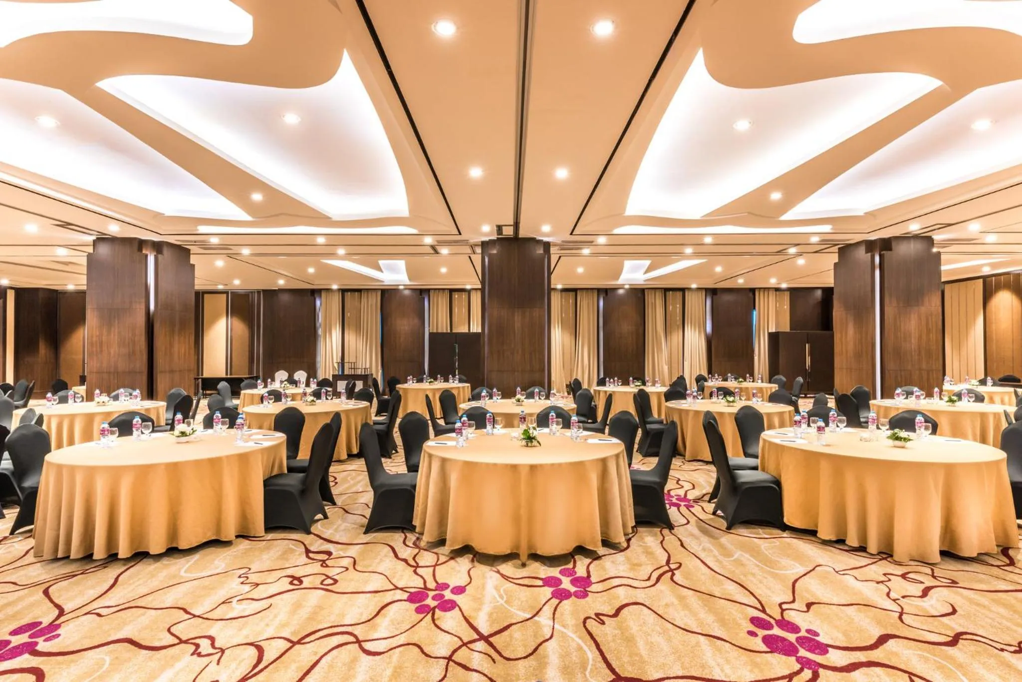 Banquet/Function facilities in Crowne Plaza Bandung by IHG
