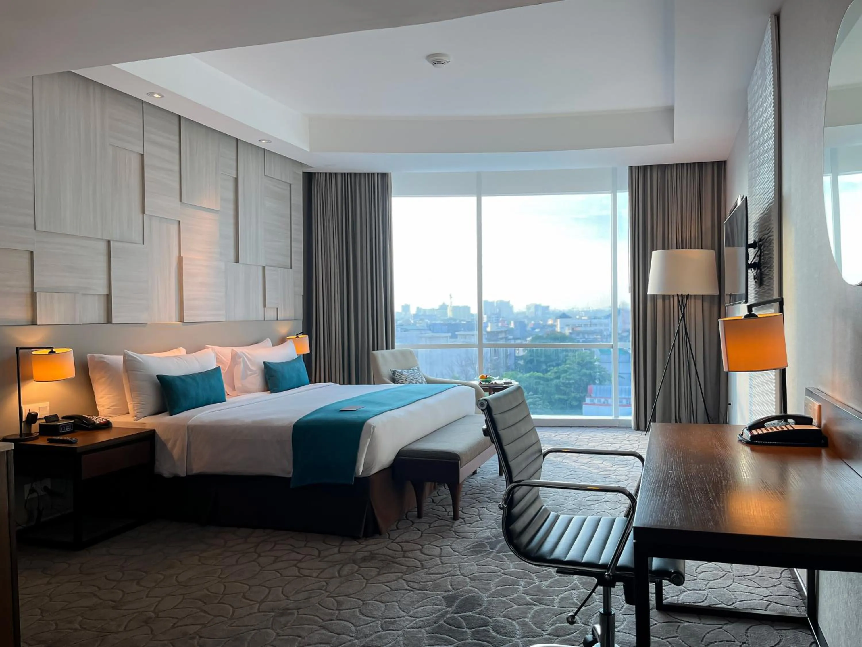 Bedroom, Bed in Crowne Plaza Bandung by IHG