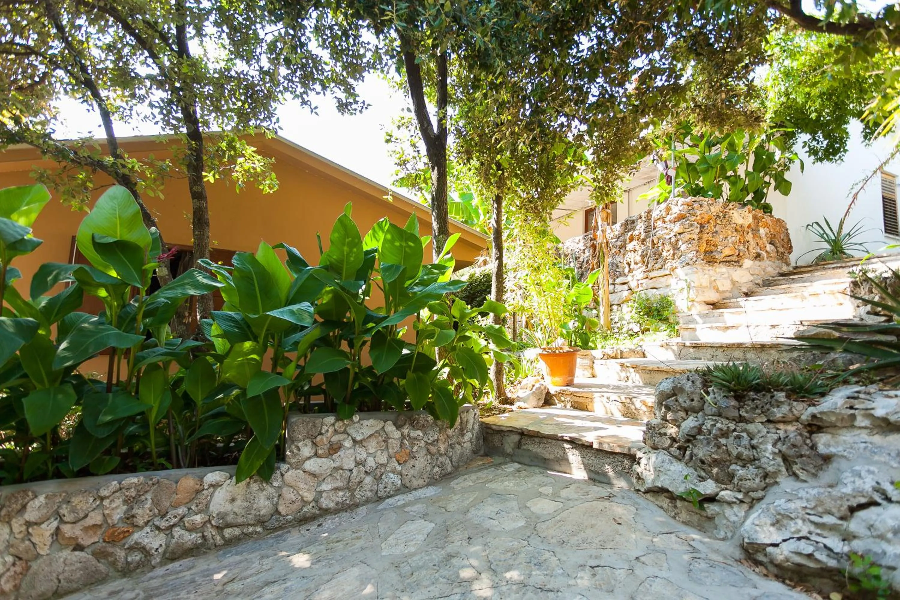 Facade/entrance in Relax tiny villas 40 meters of the beach
