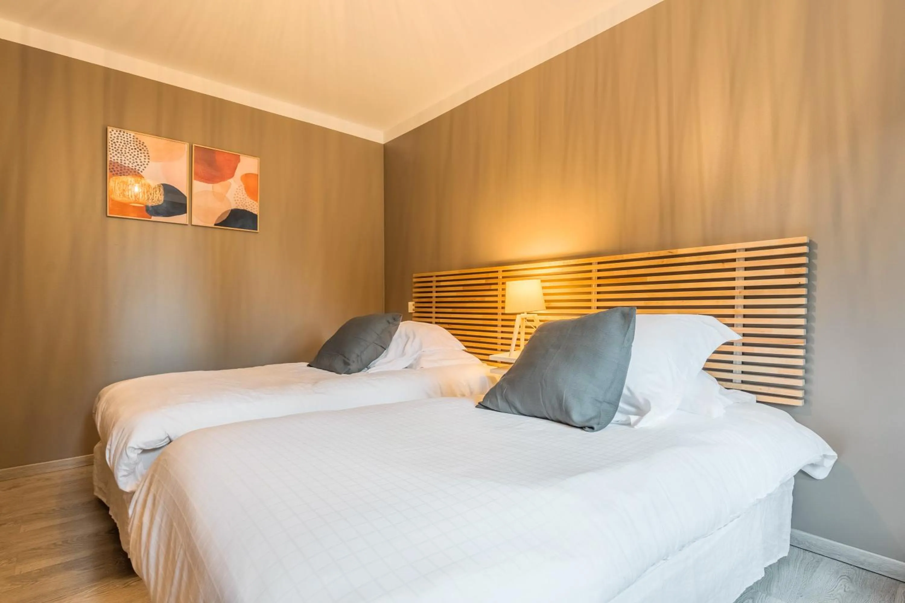 Bed in Espace Zen'ing