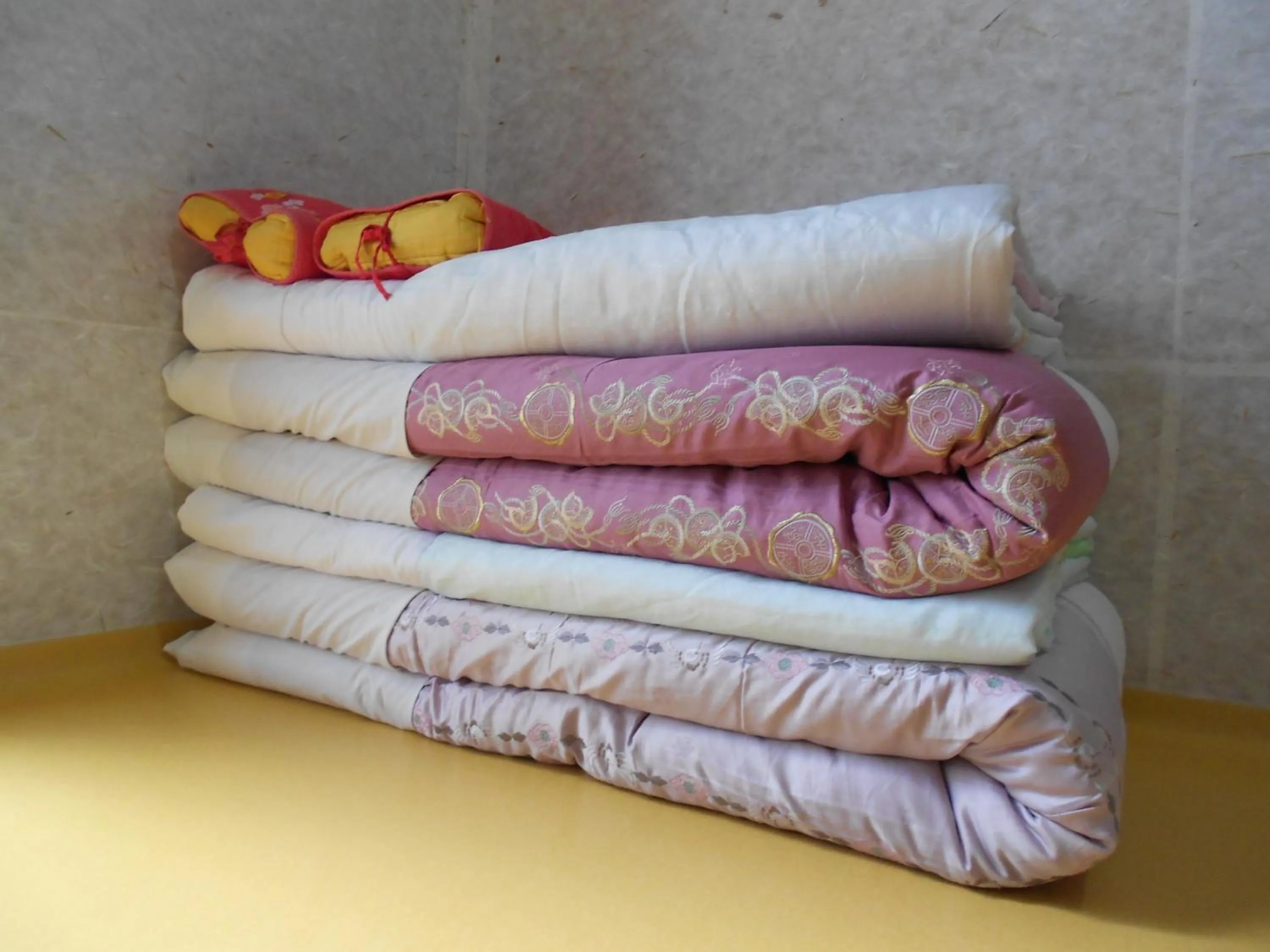 Bed in Happiness Full Hanok Guesthouse