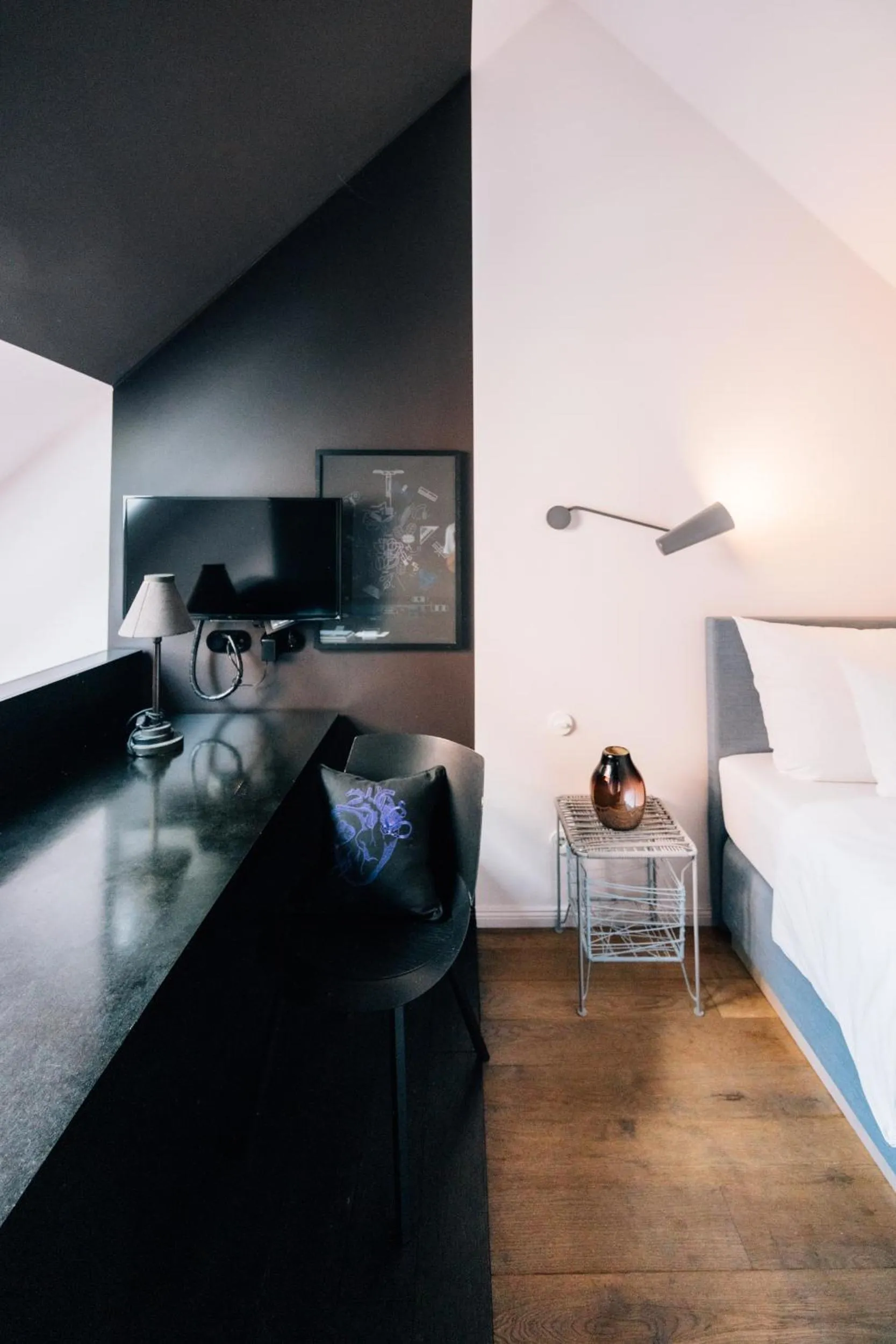 Bedroom, Bed in Libertine Lindenberg