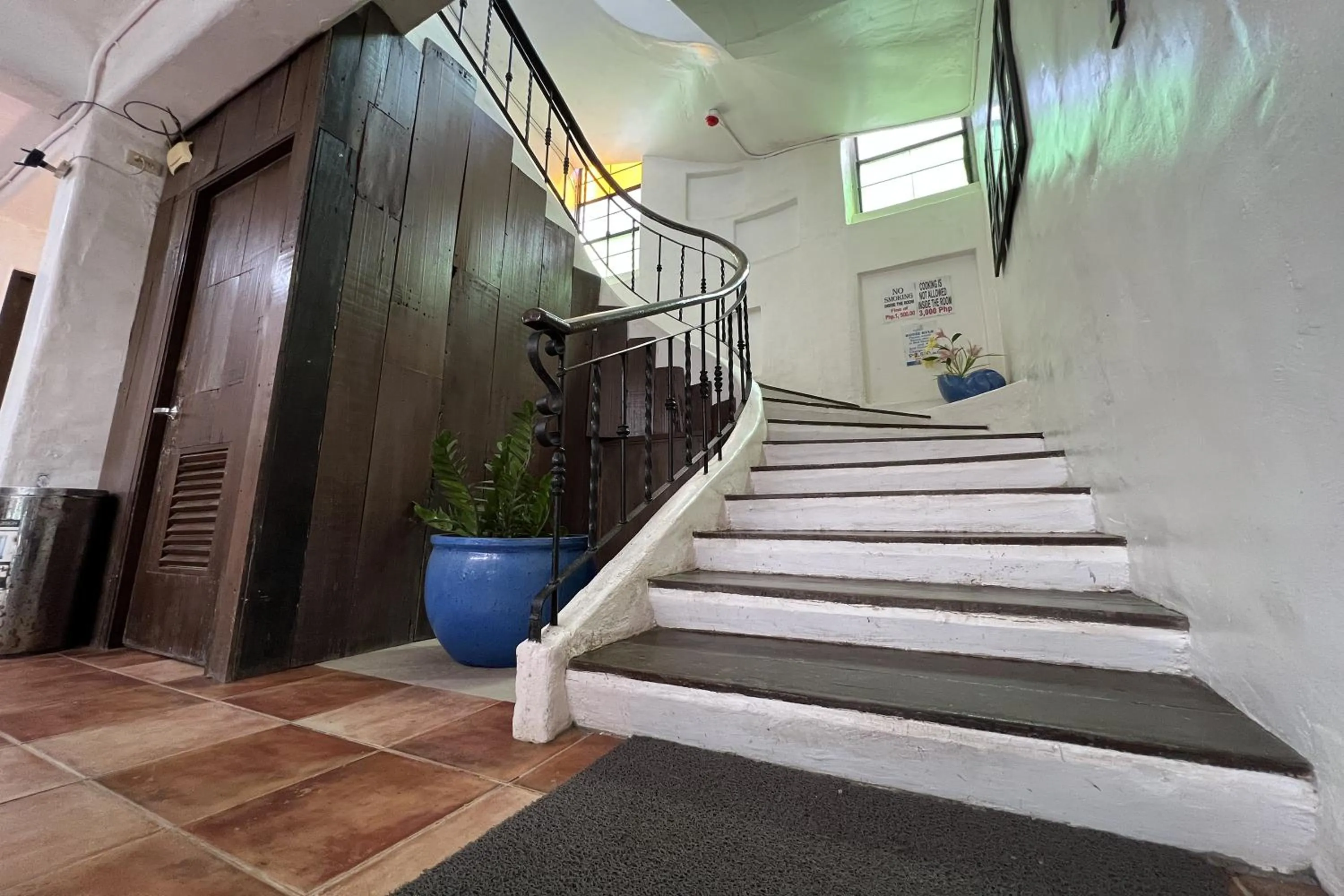 Area and facilities in Bangera Inn