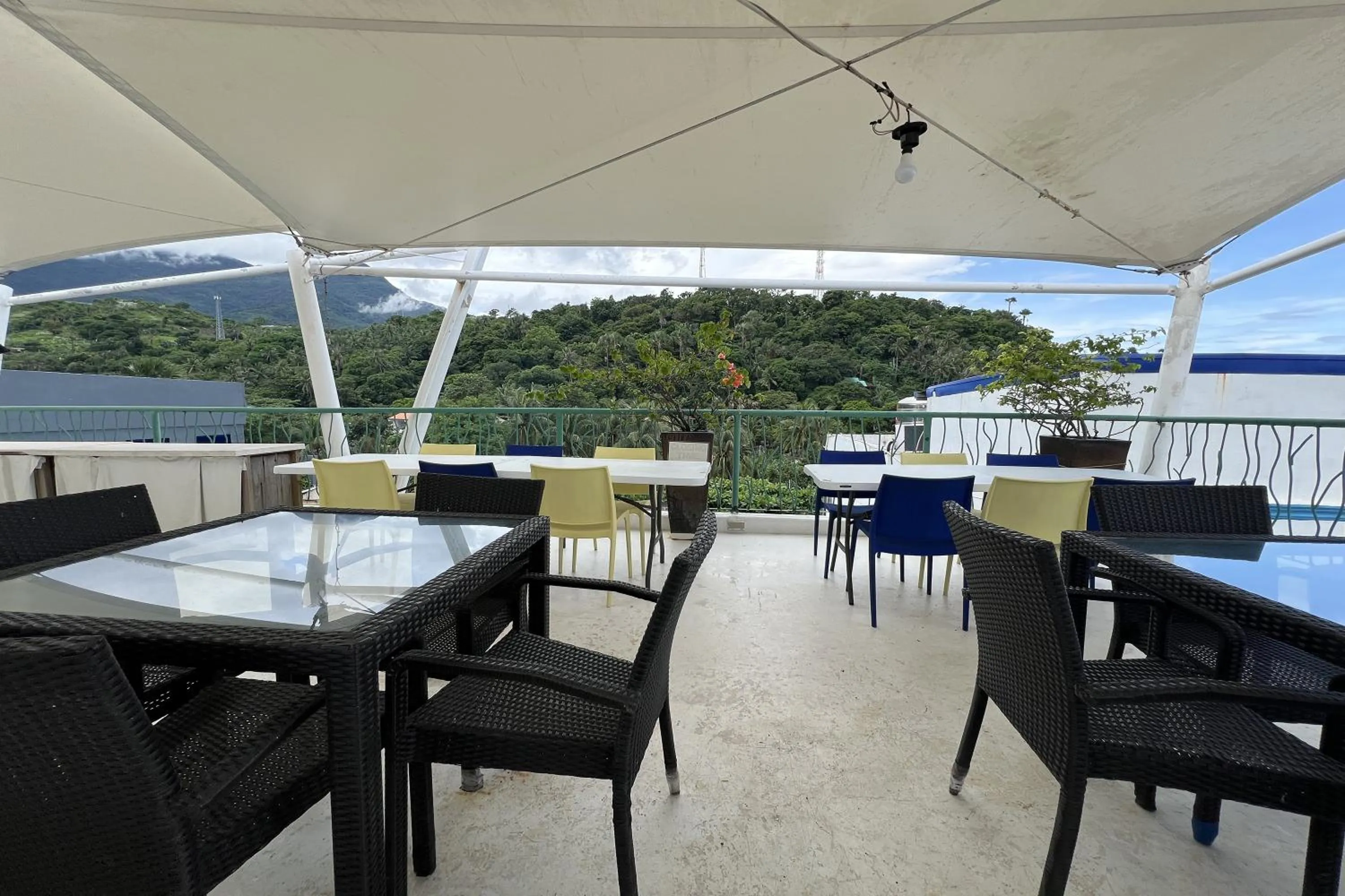 Dining area in Bangera Inn