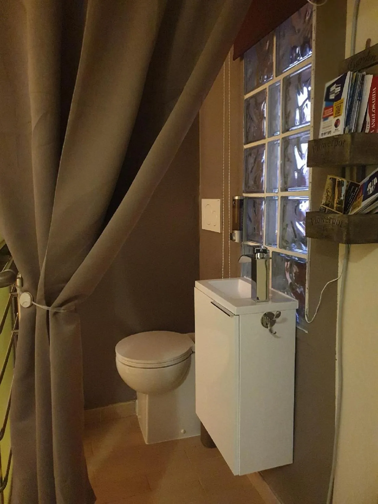 Bathroom in B&B Annalu'