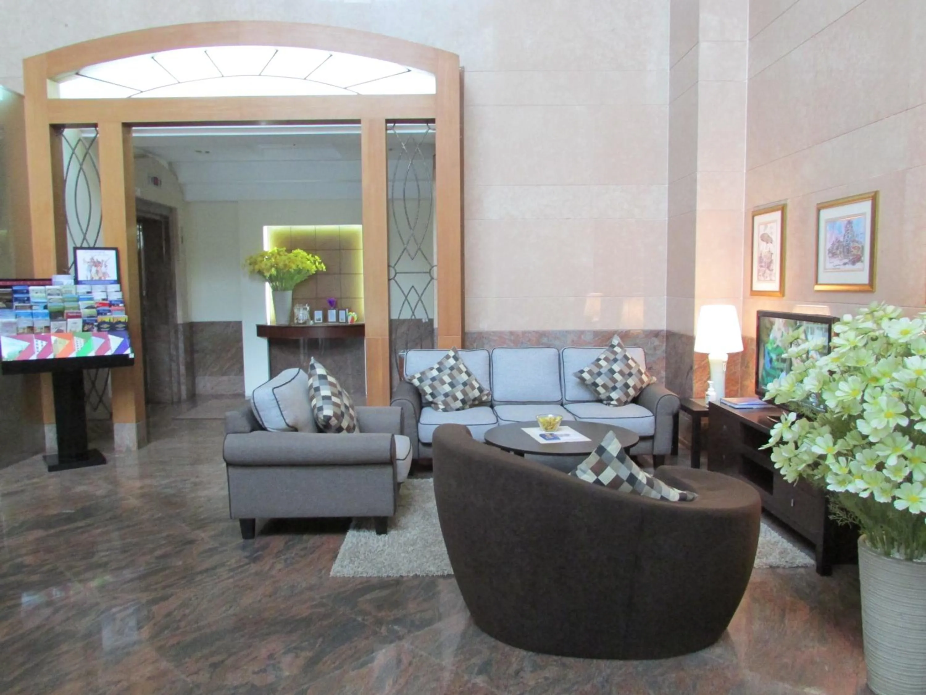 Lobby or reception in Village Residence West Coast by Far East Hospitality