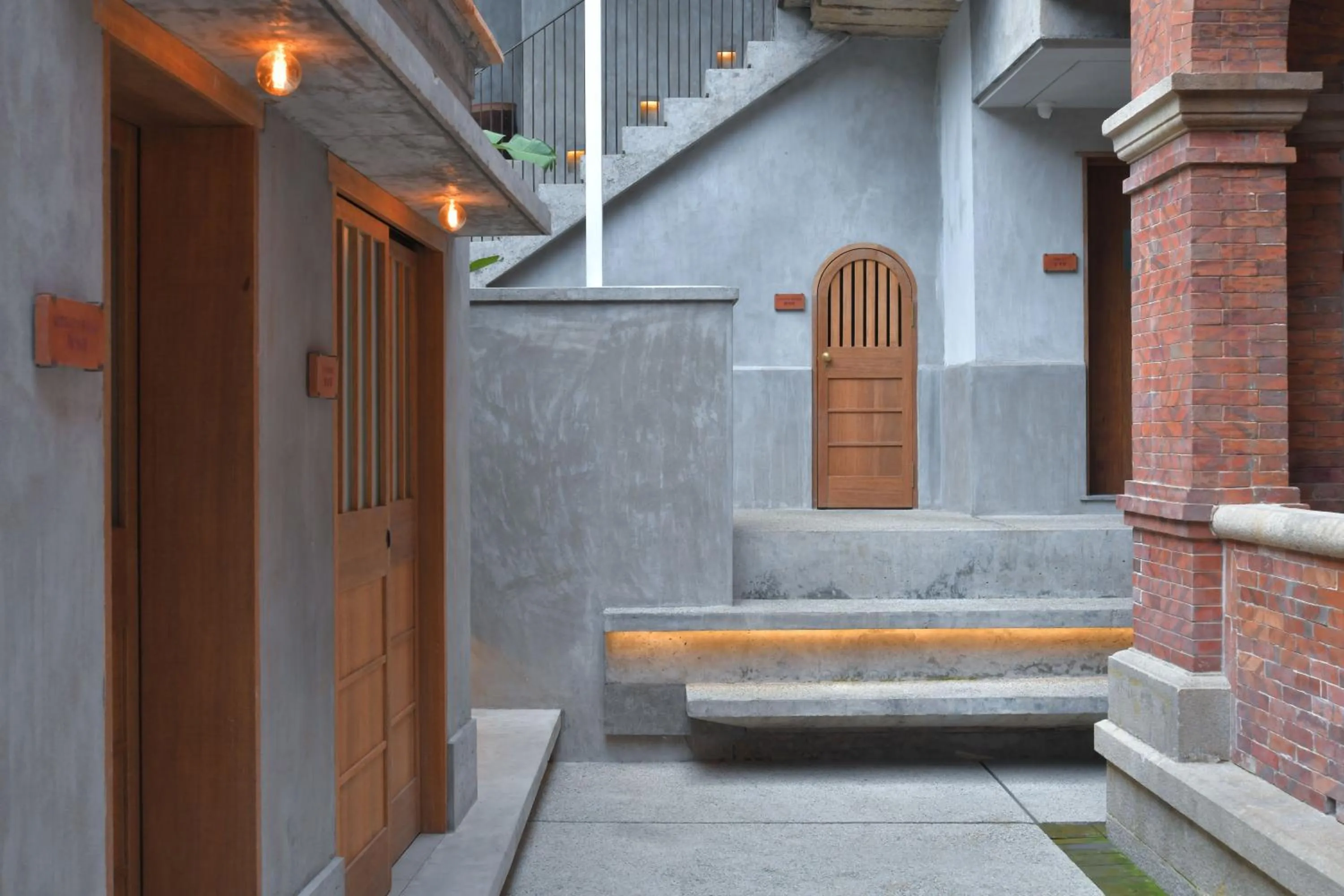 Decorative detail in LeeManorHotle