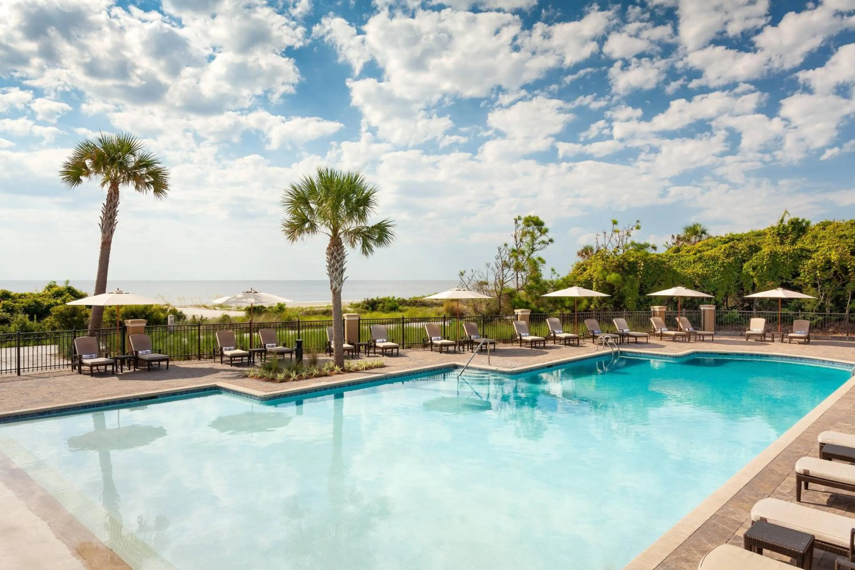 Swimming pool in The Westin Jekyll Island