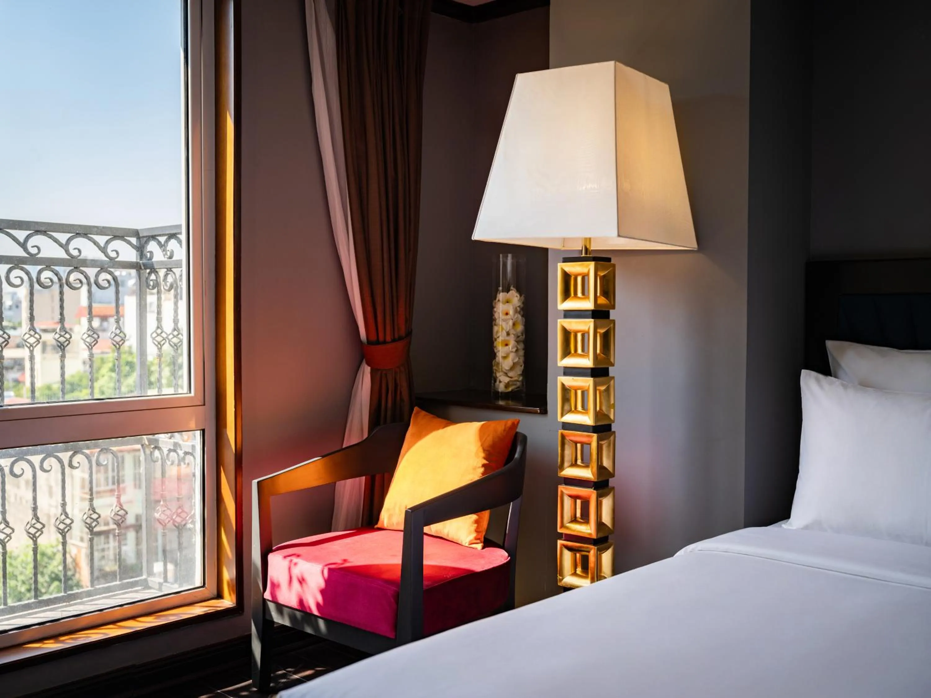 Seating area, Bed in Hanoi Solis Hotel