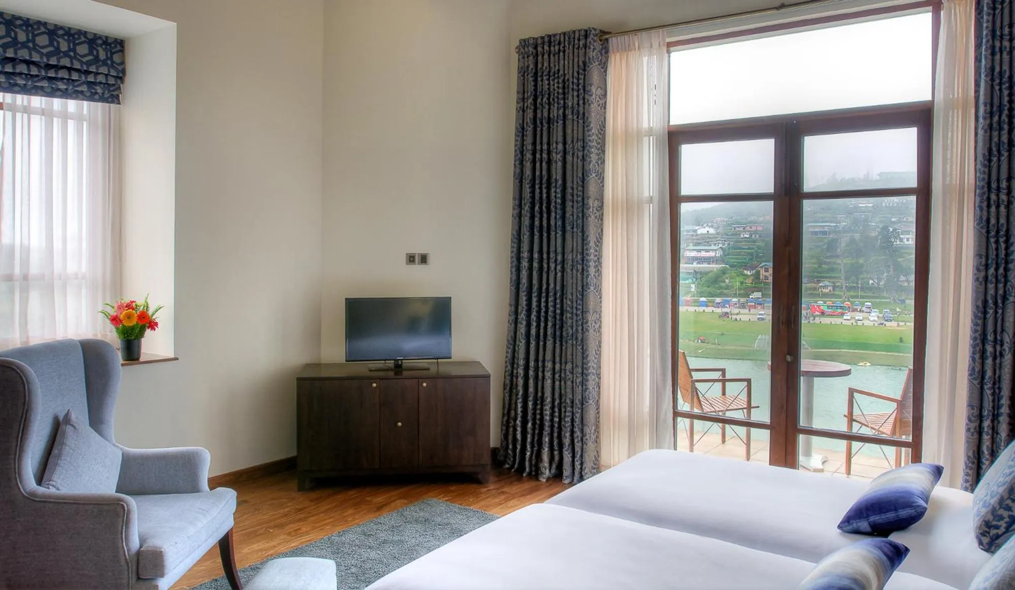 Bedroom, Bed in Tea Plant Nuwara Eliya