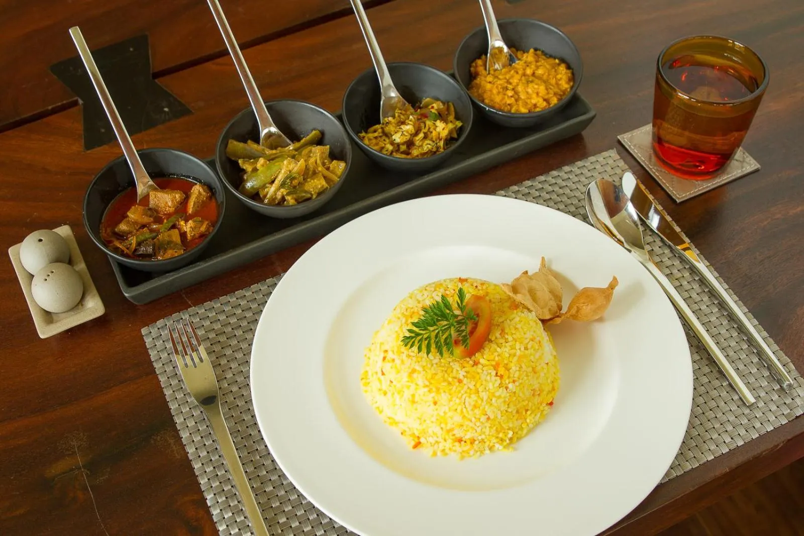 Breakfast in Tea Plant Nuwara Eliya