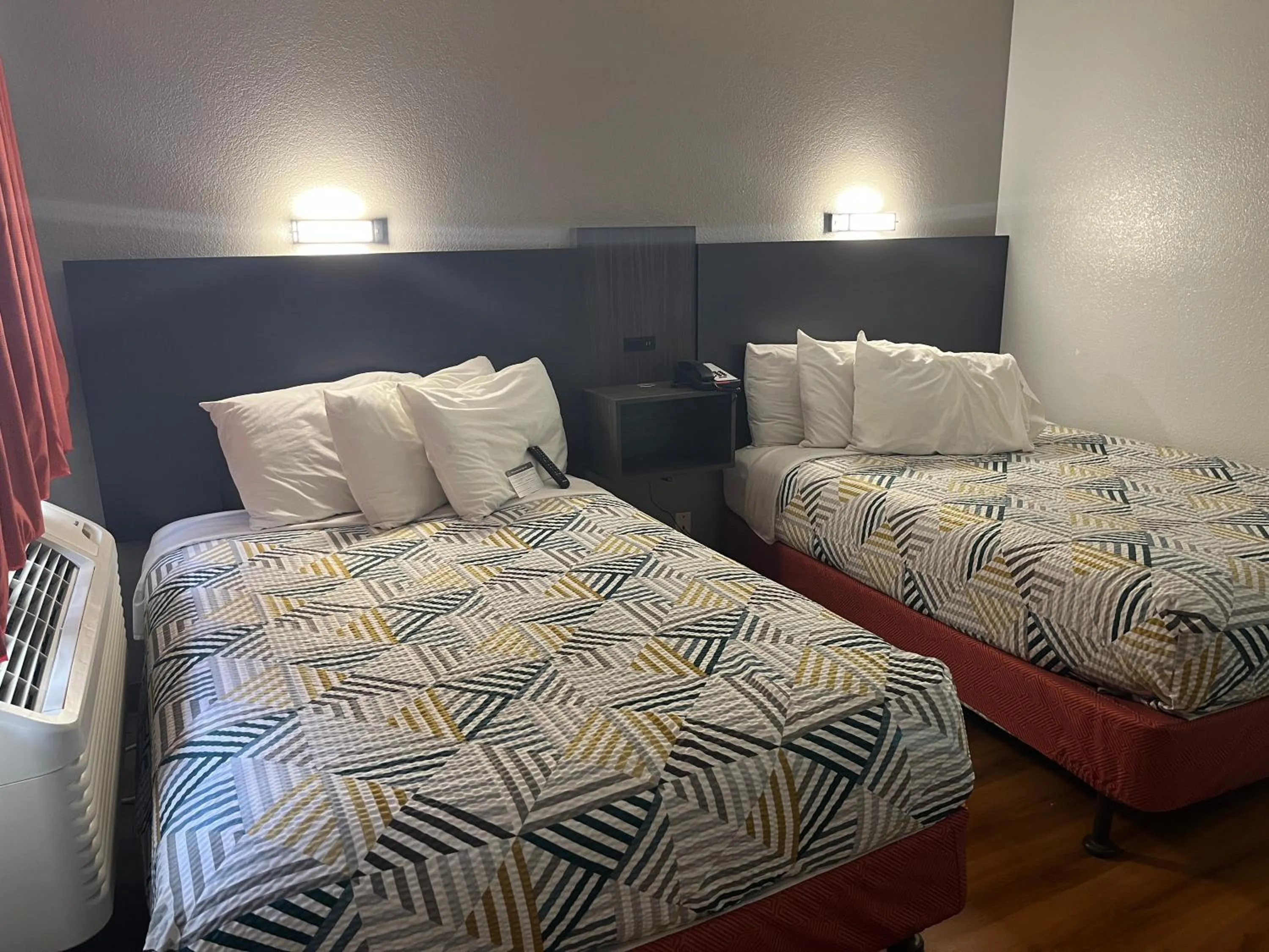 Deluxe Quadruple Room - Non-Smoking in Studio 6 - Grants, NM