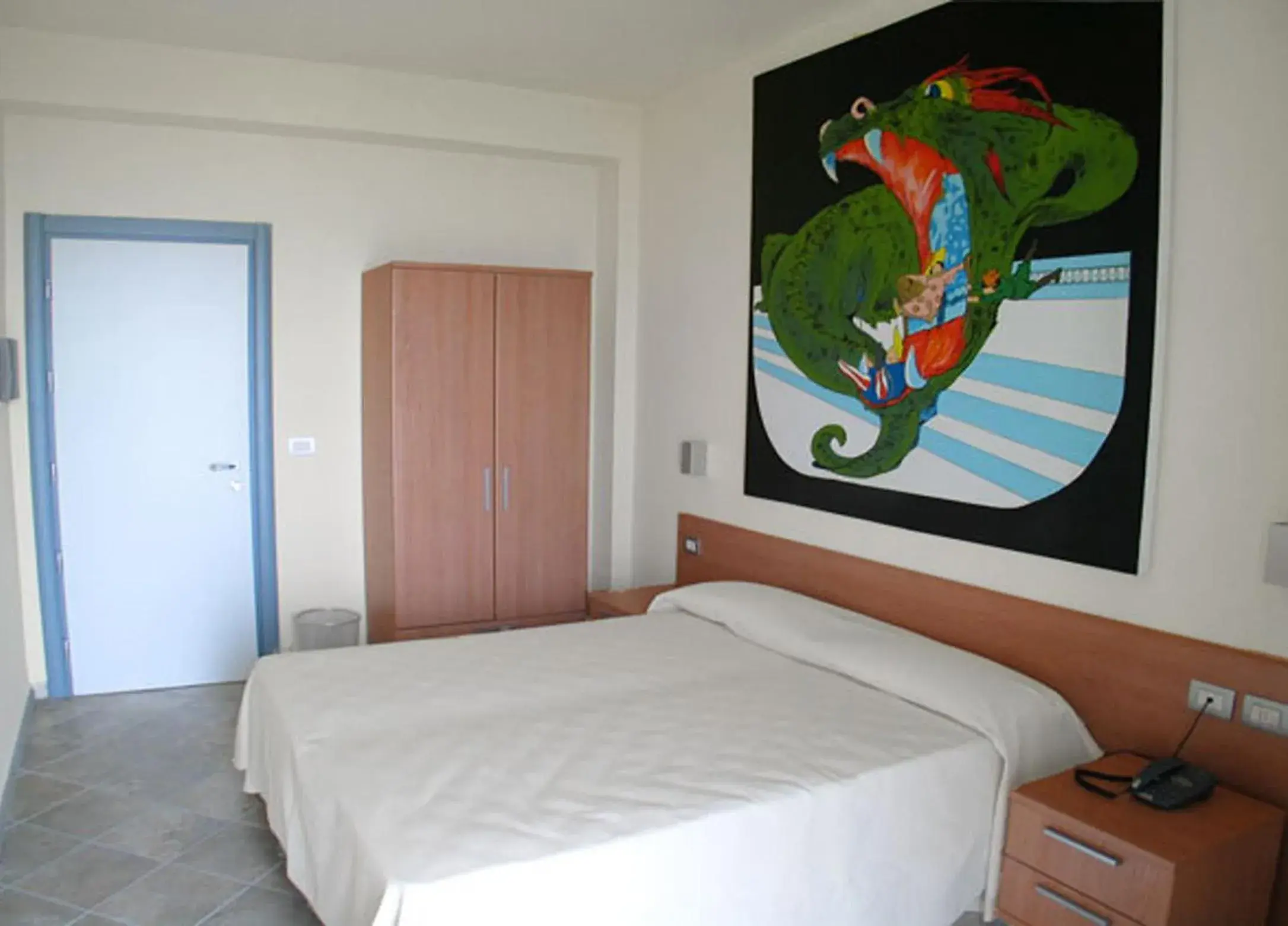 Triple Room in Villa Comics Triple Room in Villa Comics